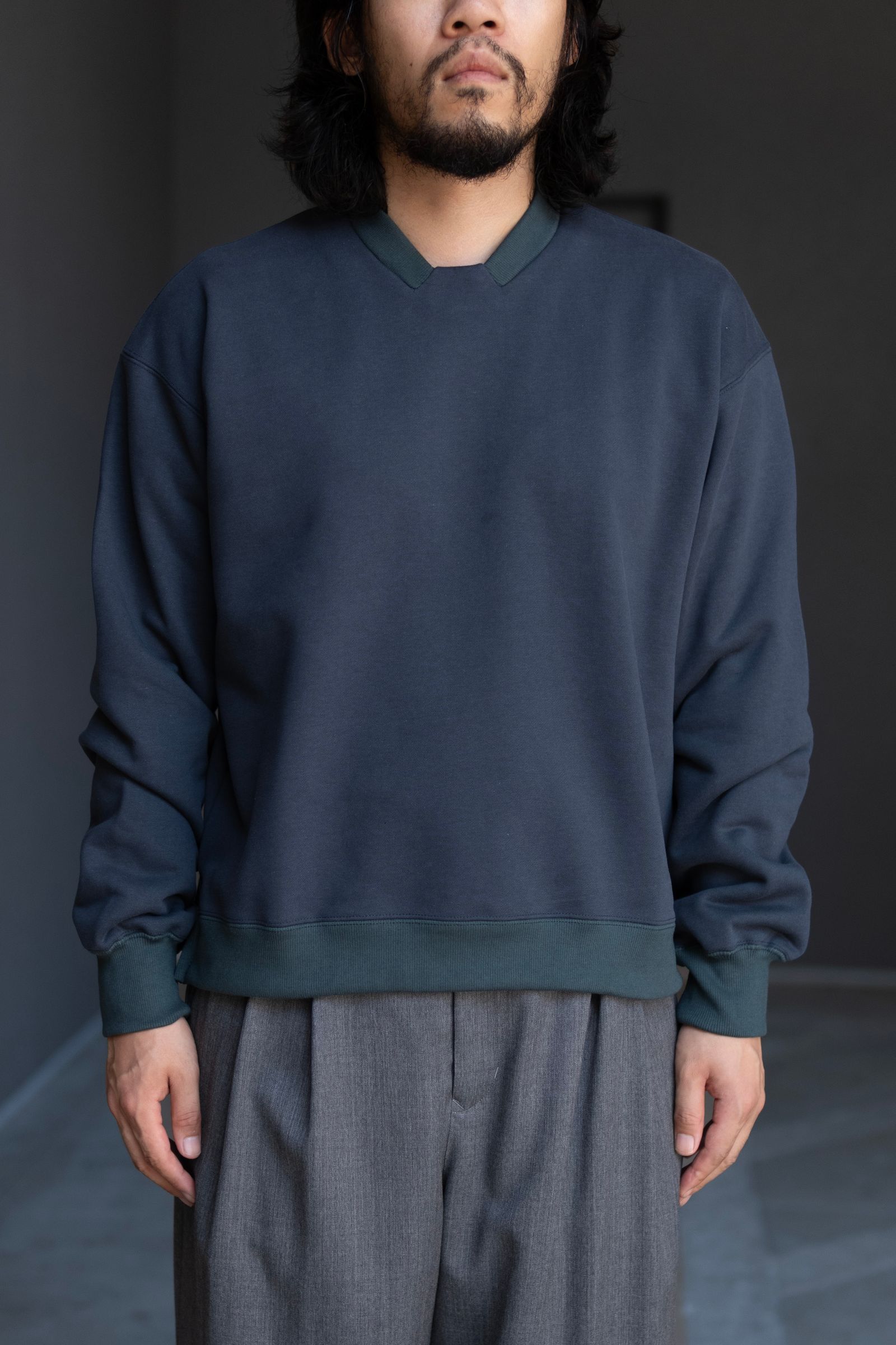 lapel design sweat shirt / green