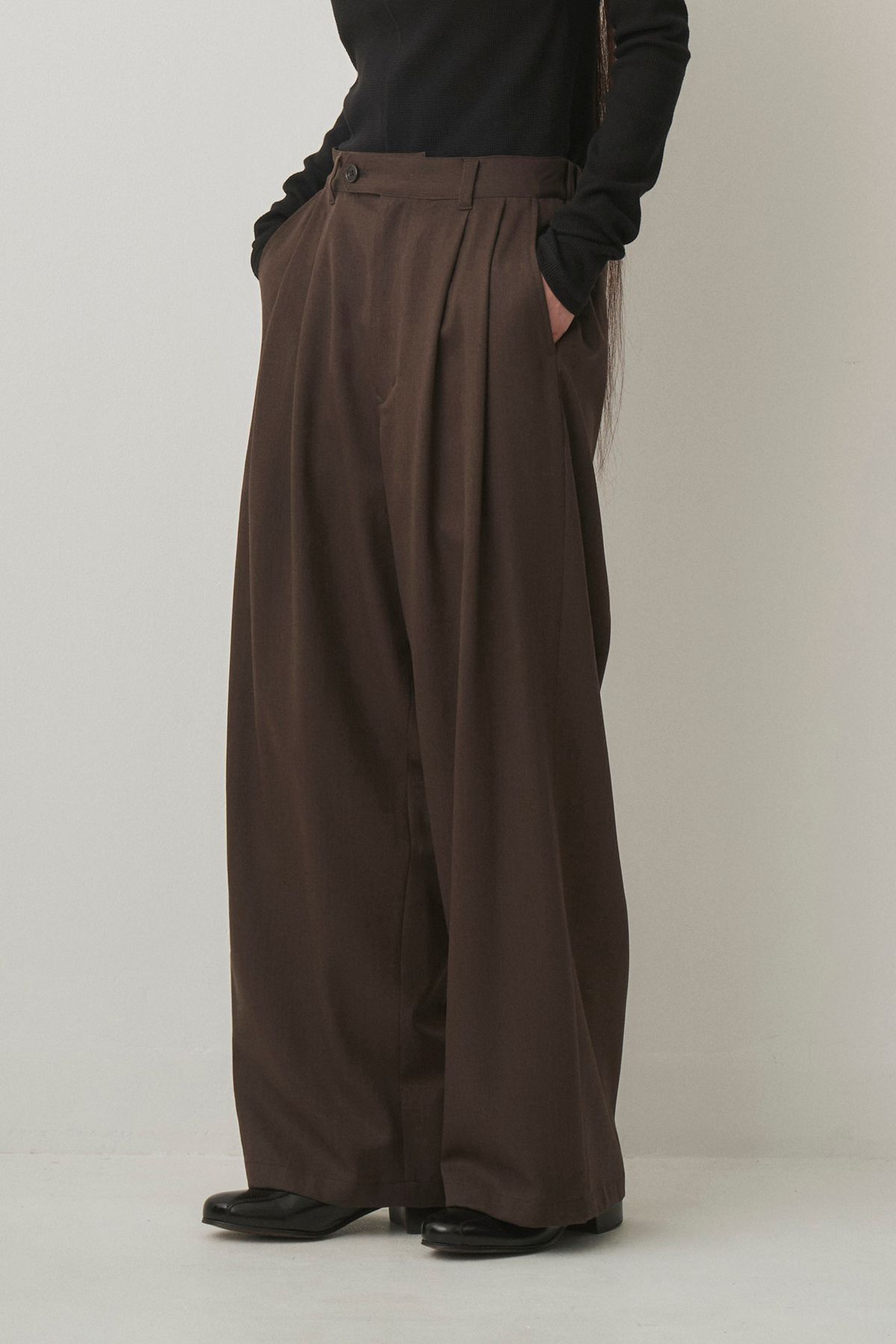 2TUCK WIDE EASY PANTS / BROWN