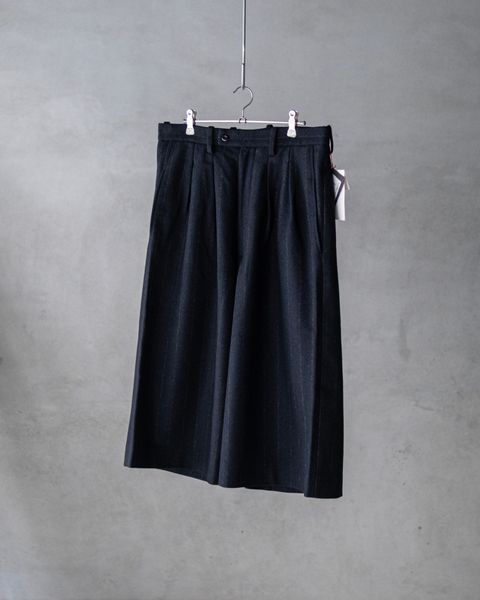 CROPPED BAGGY PANTS / NAVY STRIPE