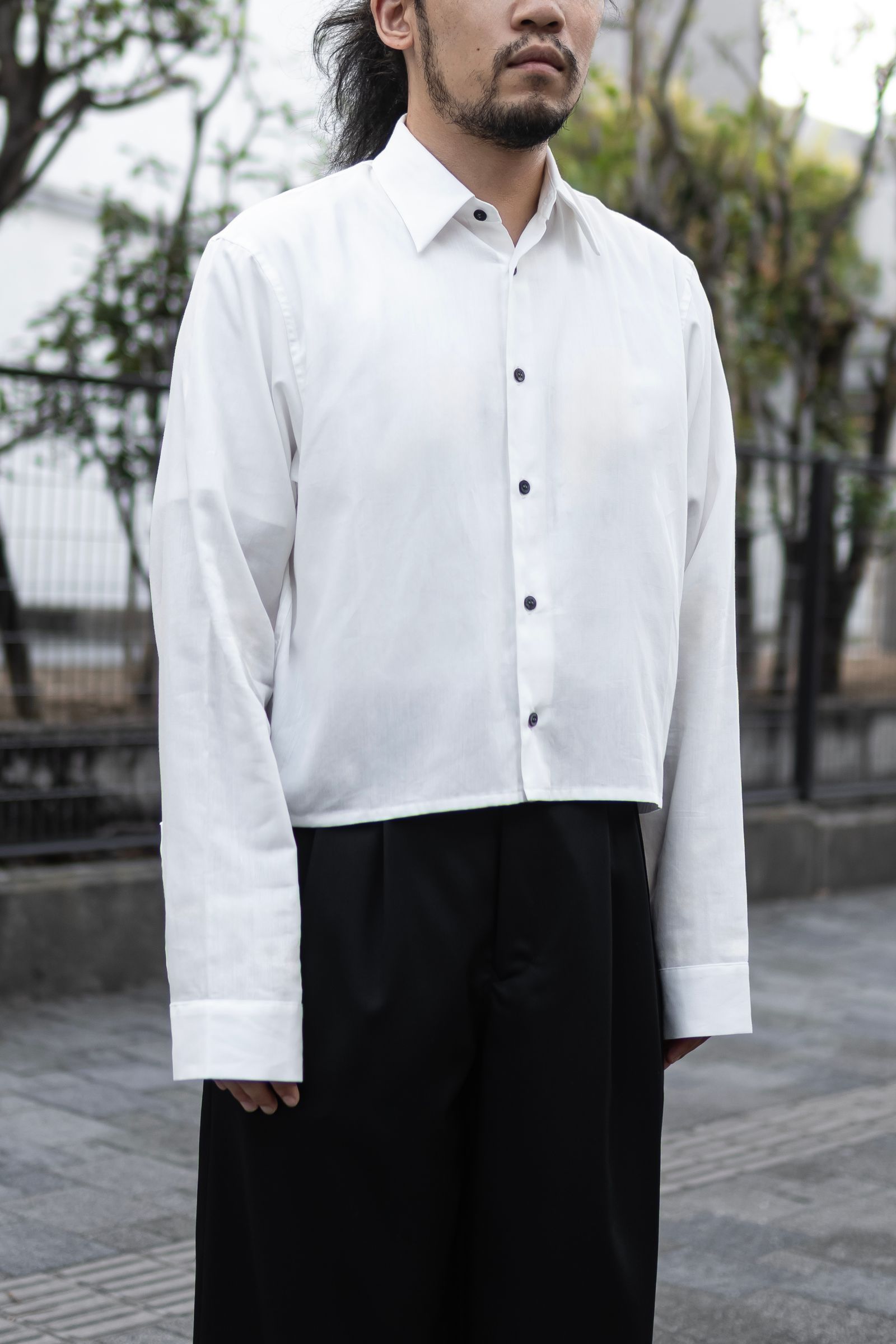 SHORT TORSO SHIRT / SNOW