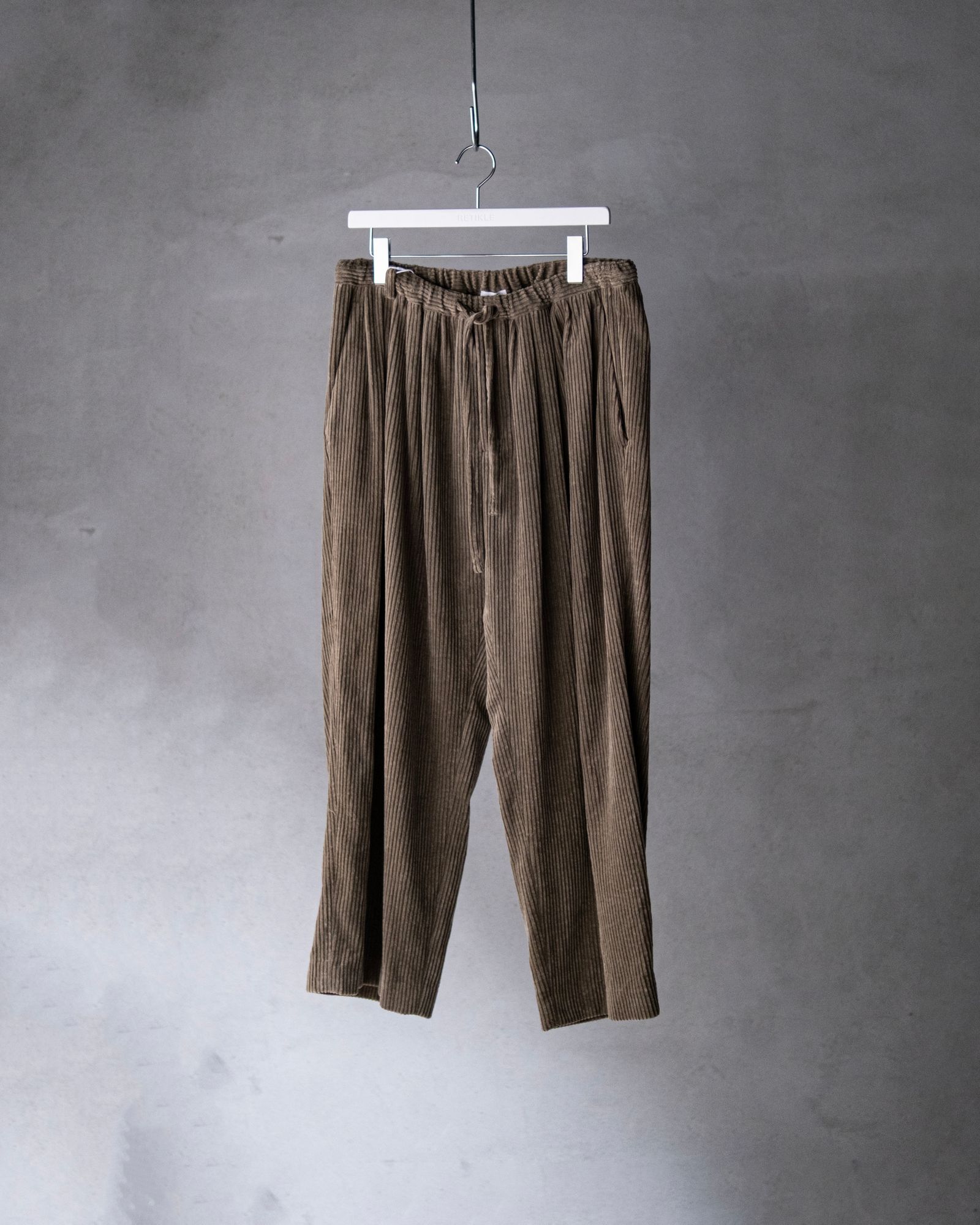 Corduroy Relax Trousers / Beige