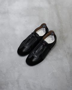 Shoe sneaker german / Black