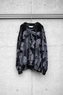 Crew Neck Side Vent Pullover / BLACK