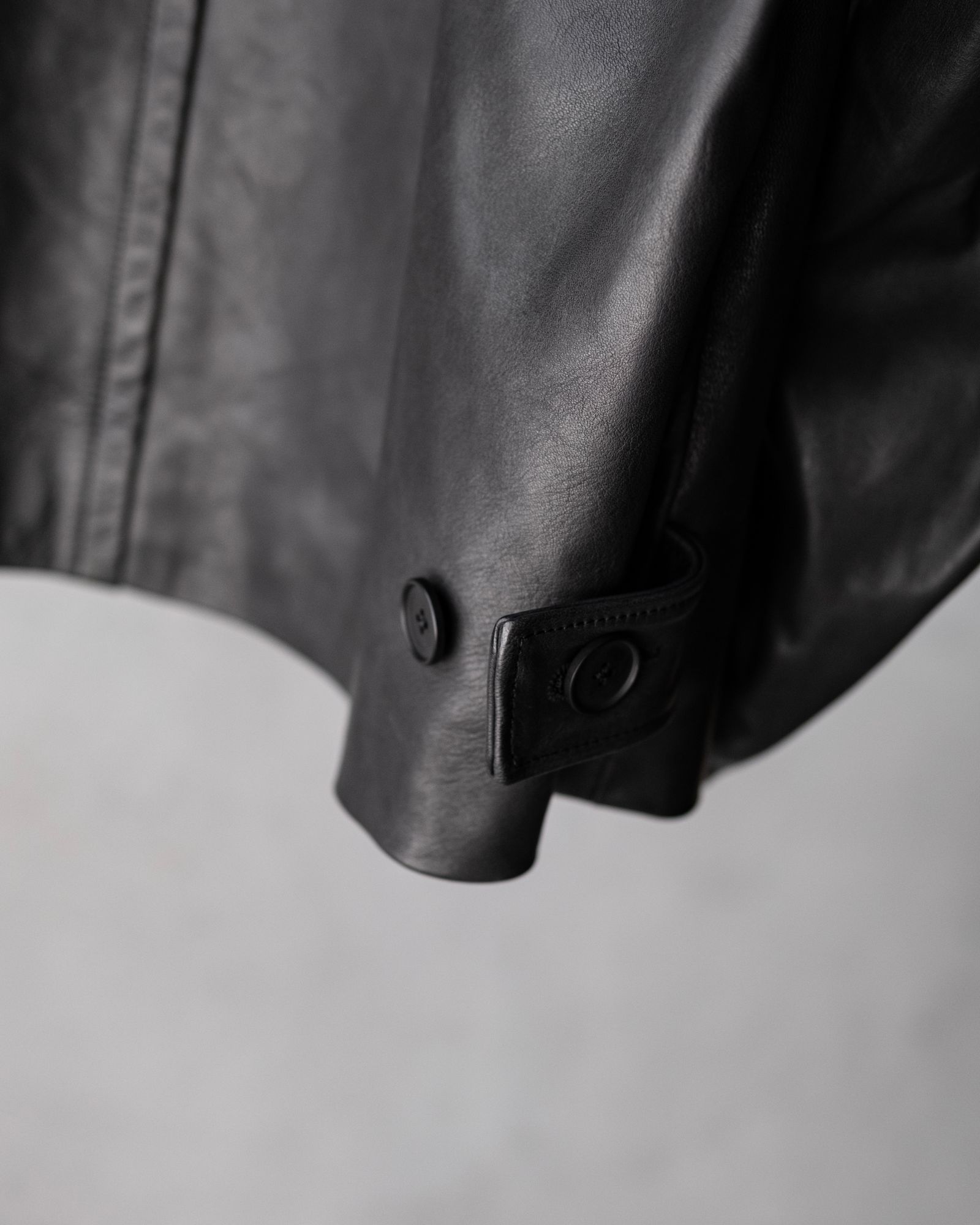 Leather Wide Elbow Coat / Black