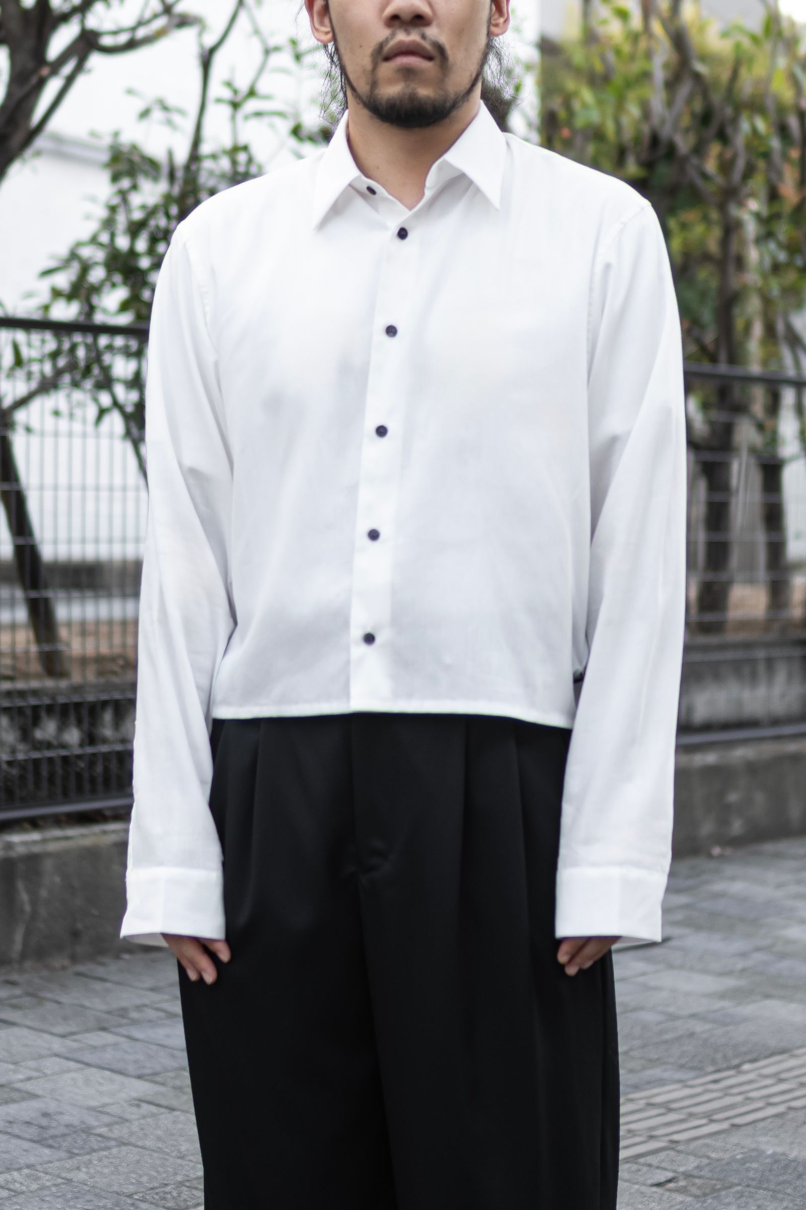 SHORT TORSO SHIRT / SNOW