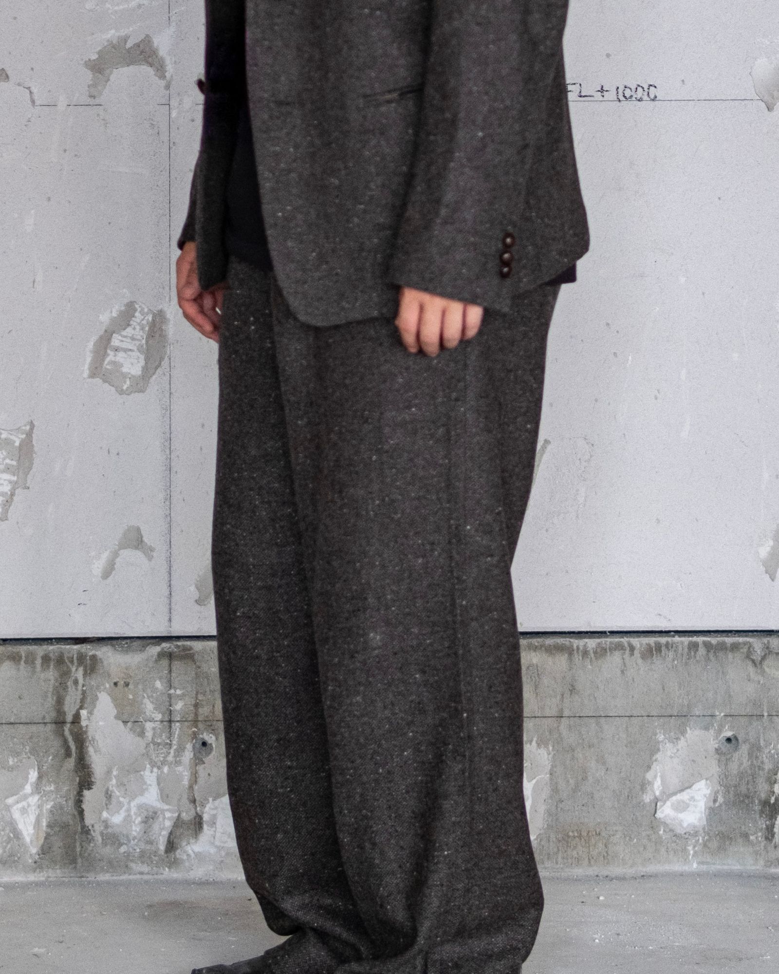 TUCKED BAGGY PANTS / MOCHA GREY