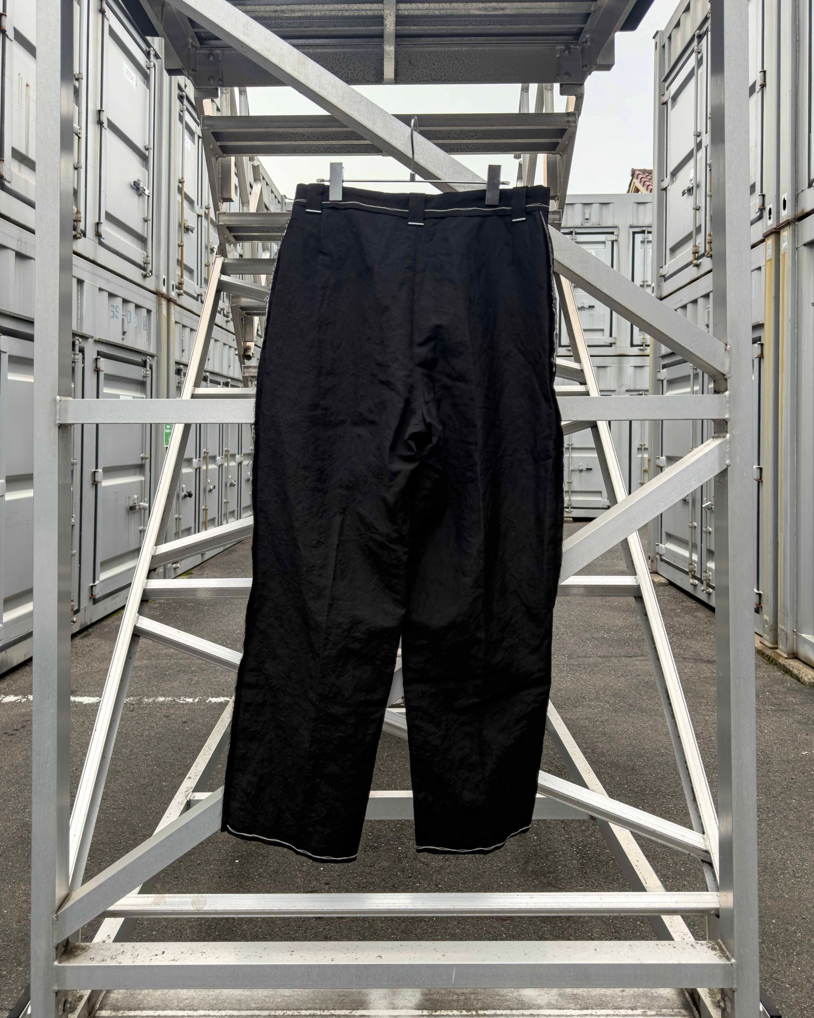 “SAMON” pleated ceremony pants / Black