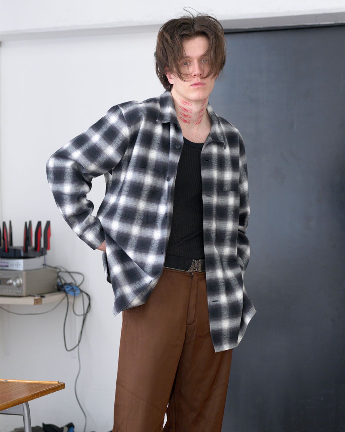 Open Collar SH / Black×White Ombre
