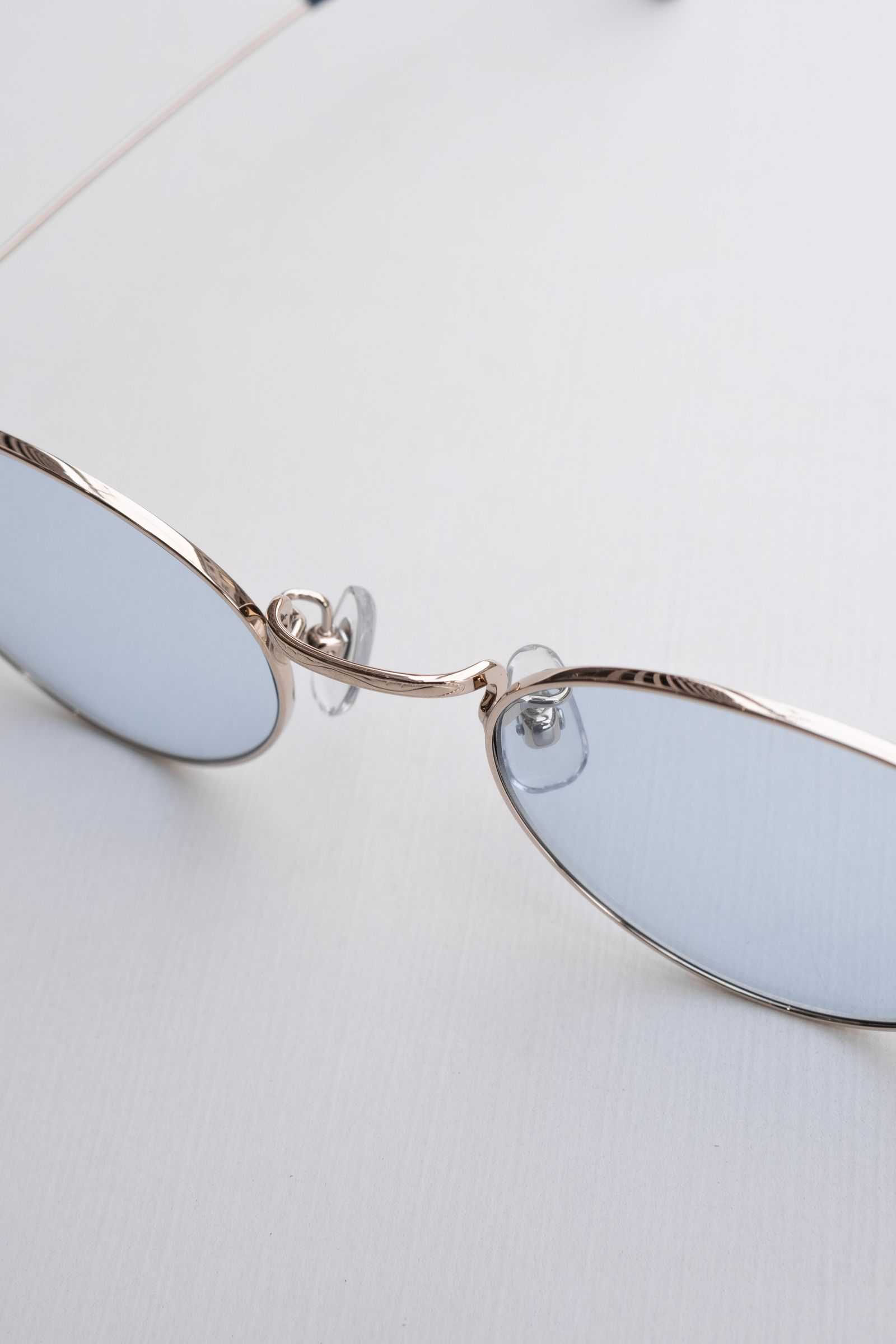 Cyan / WHITE GOLD【BLUE LENS】
