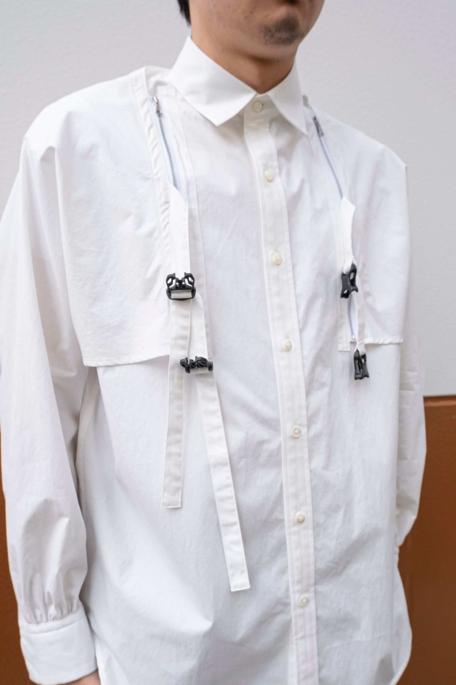 meagratia - separated shirt / wht | Retikle Online Store