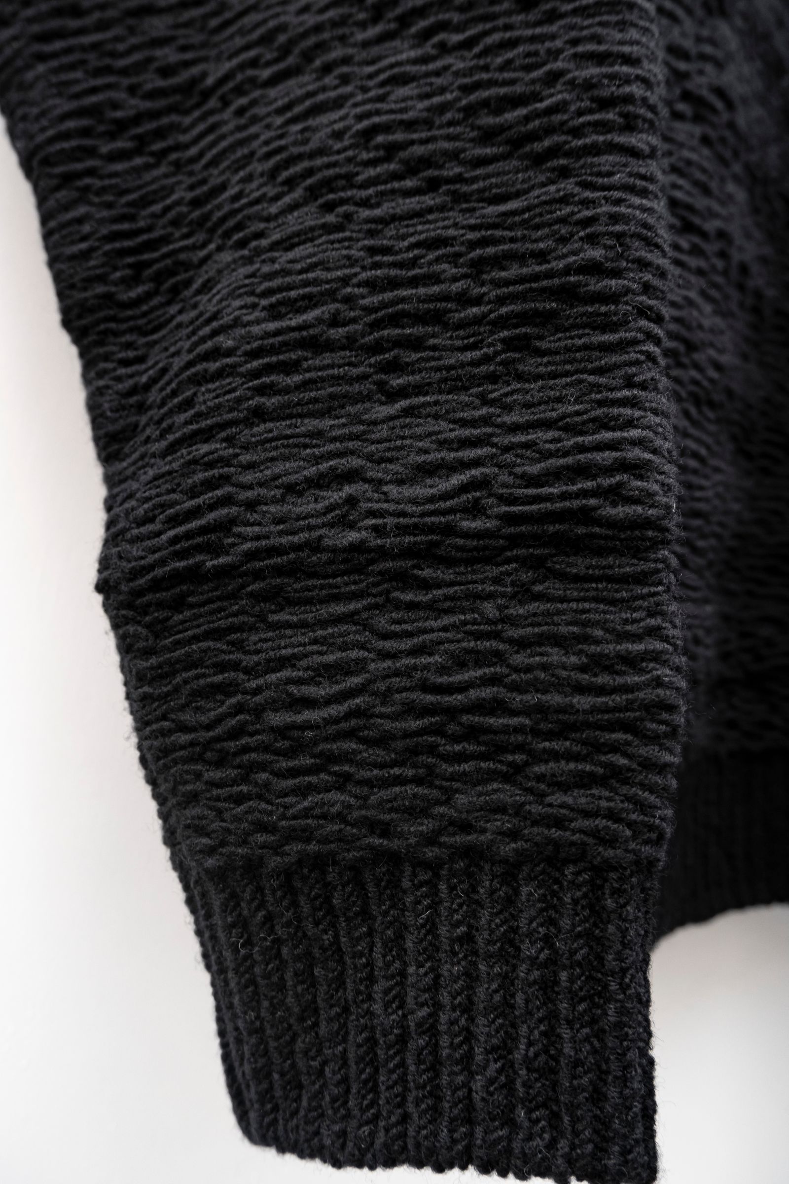 Blanc YM - Inside out Knit Pullover / Black | Retikle Online Store