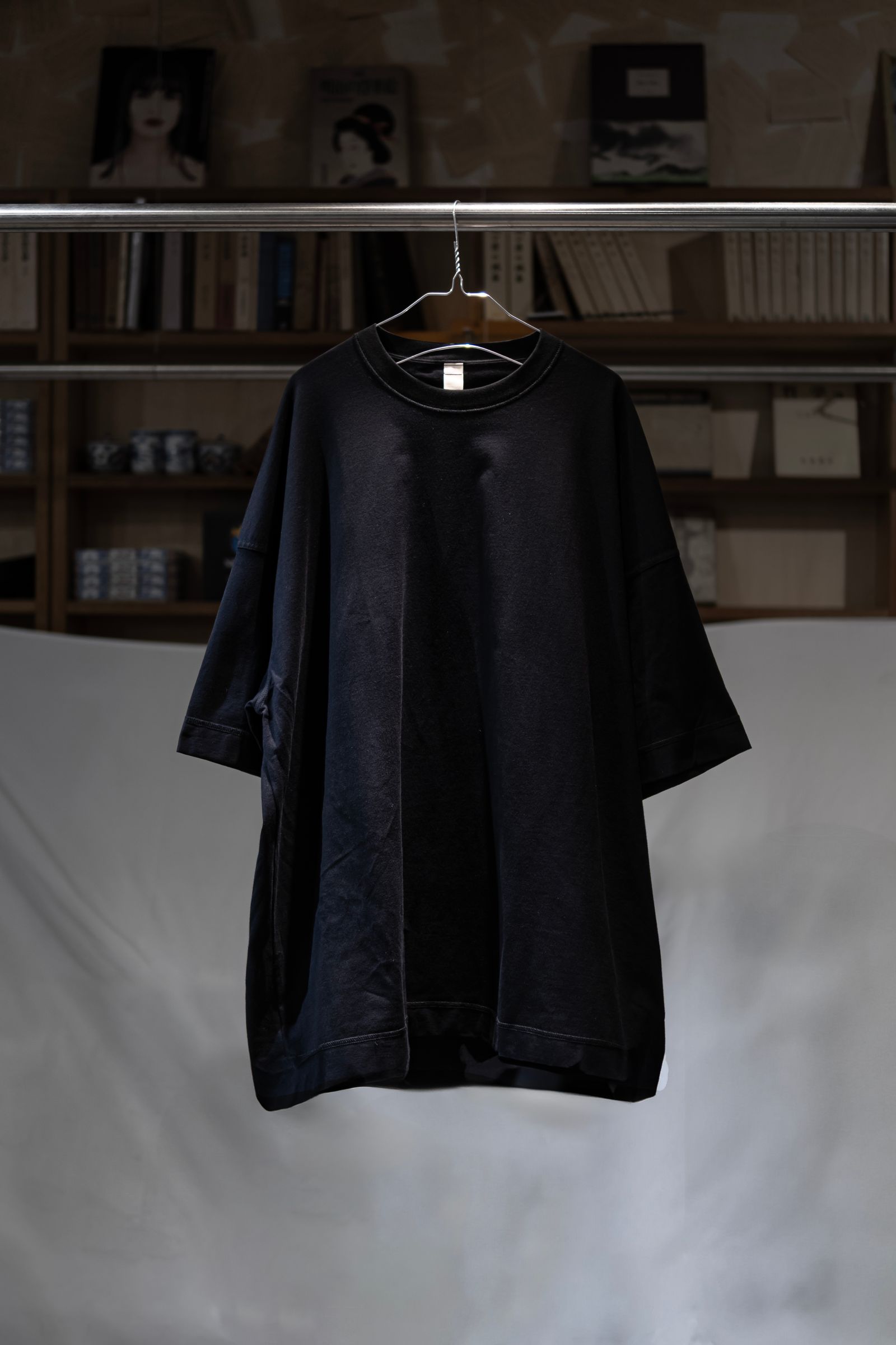 SHINYAKOZUKA - MASSIVE TEE(ISSUE#6) / COLOURLESS BLACK