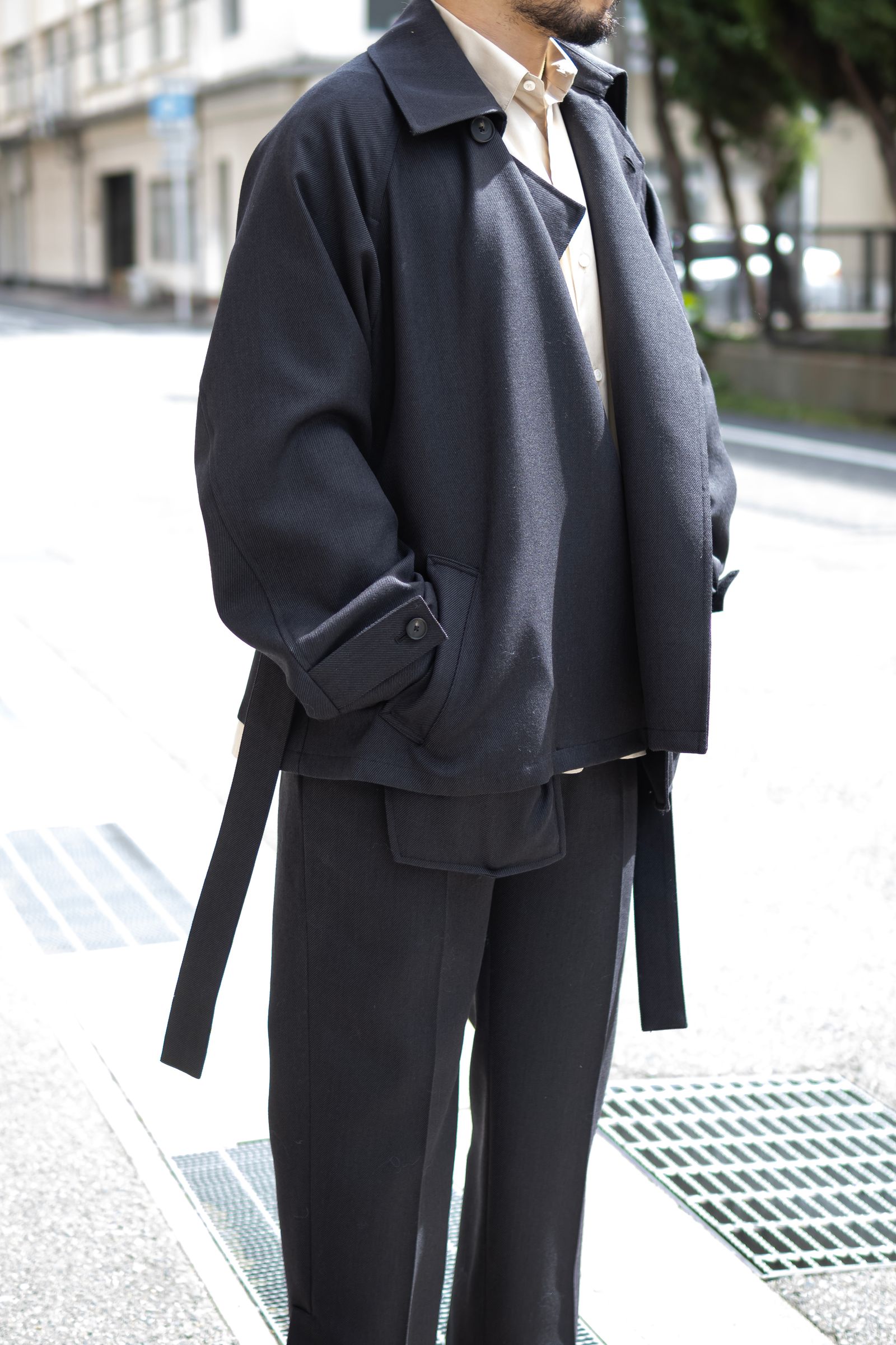 Blanc YM - Short trench coat / Blue-Black | Retikle Online Store