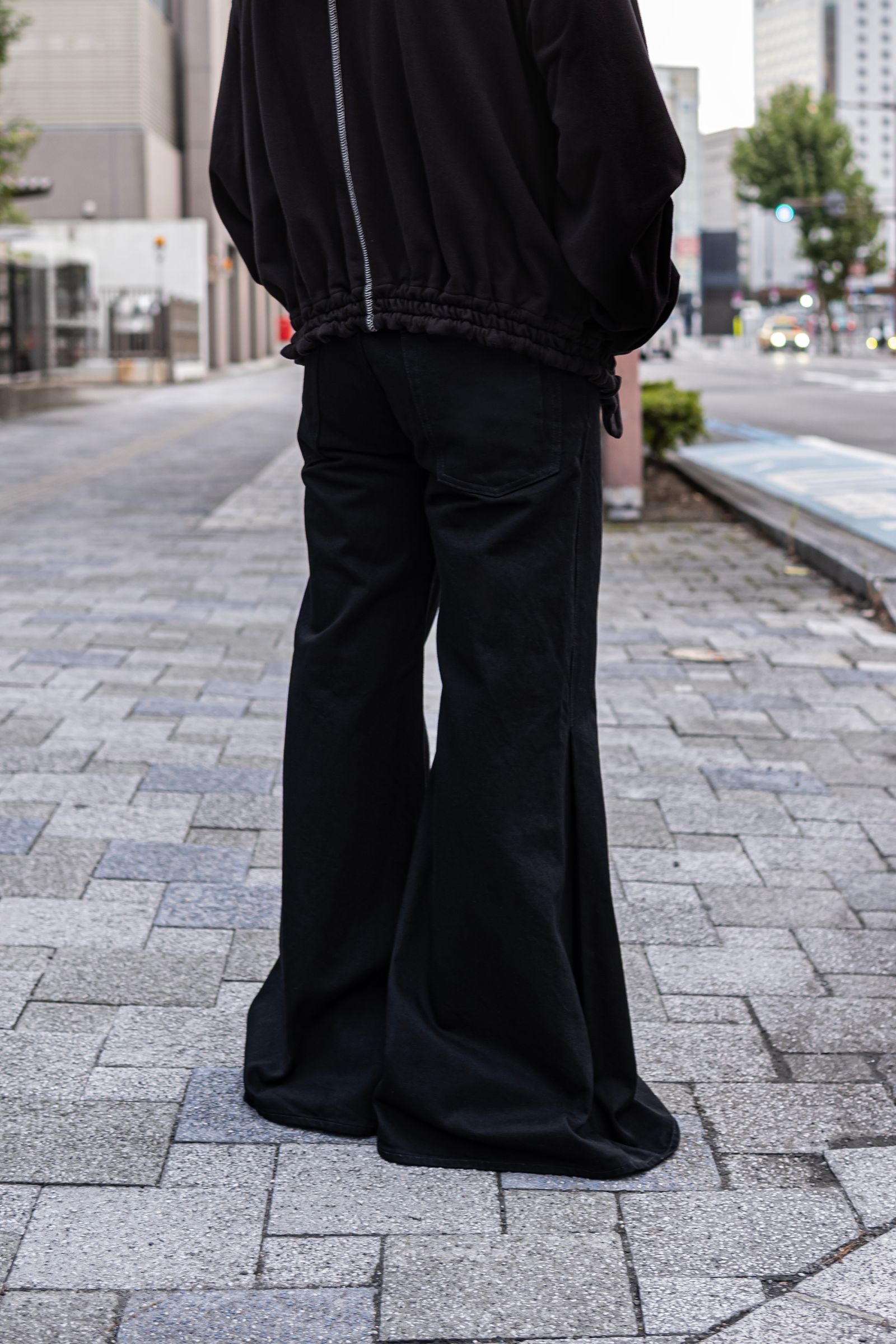 ORDINARY CITY MASSIVE FLAIR / BLACK
