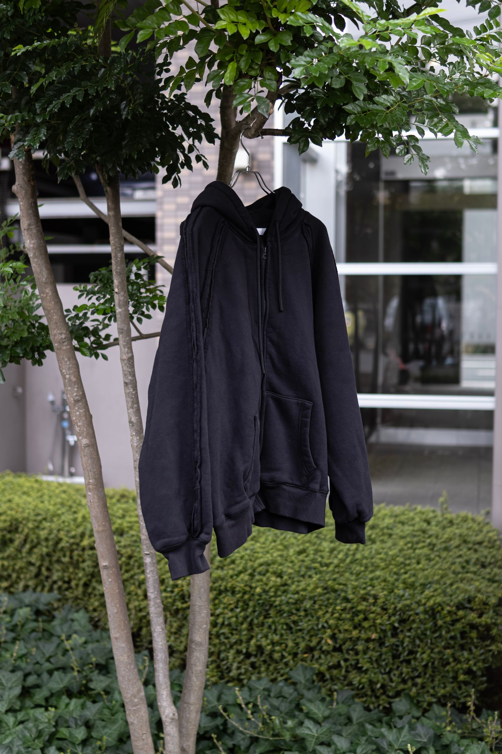Full-Zip Sweat Hoodie / Black