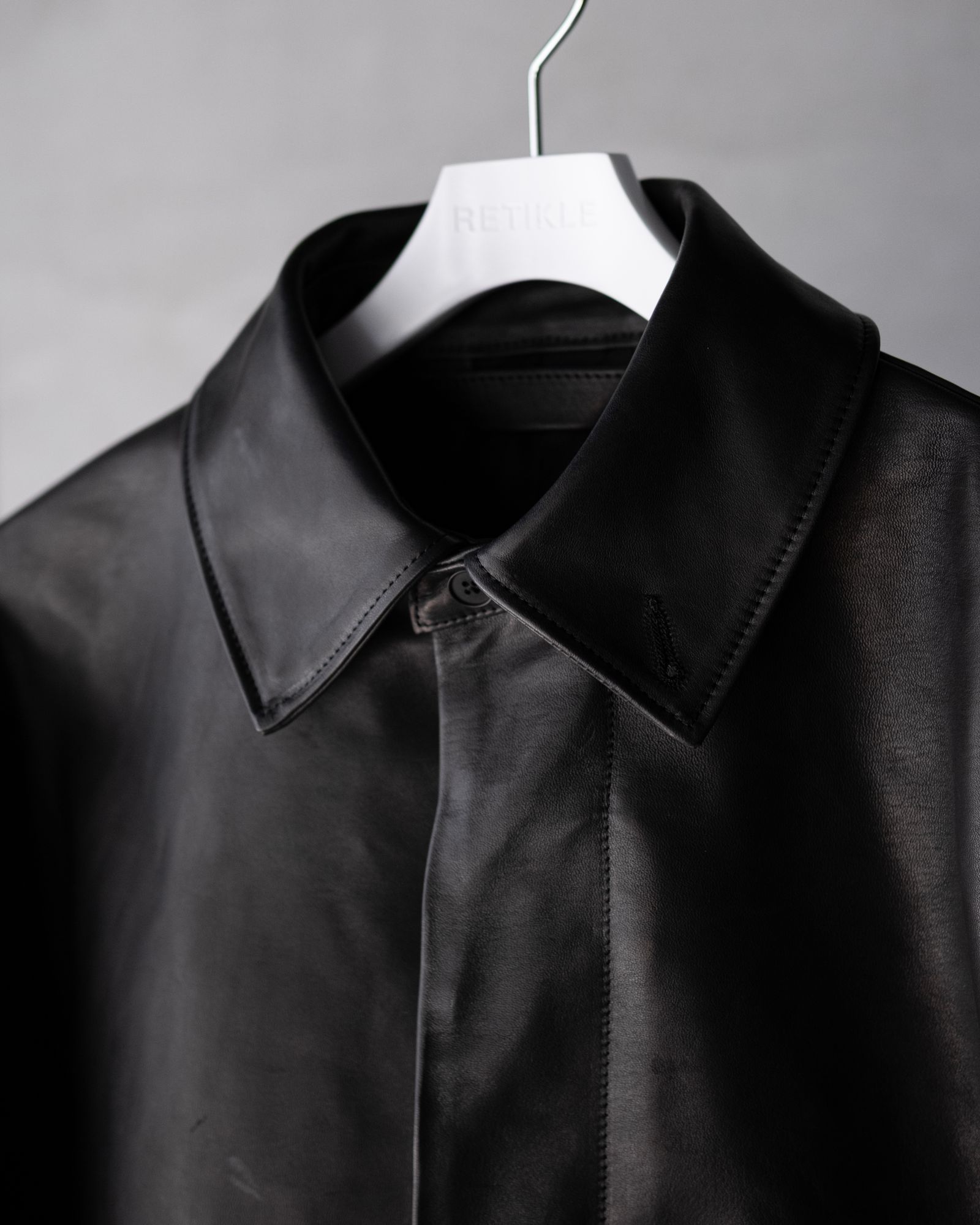 Leather Wide Elbow Coat / Black