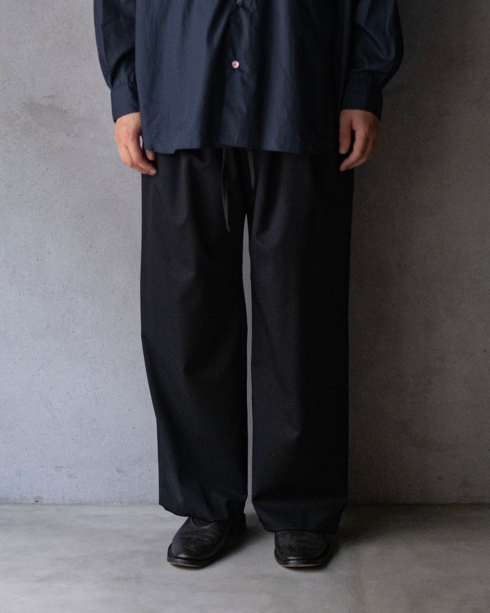 Pure Wool Relax Trousers / Black