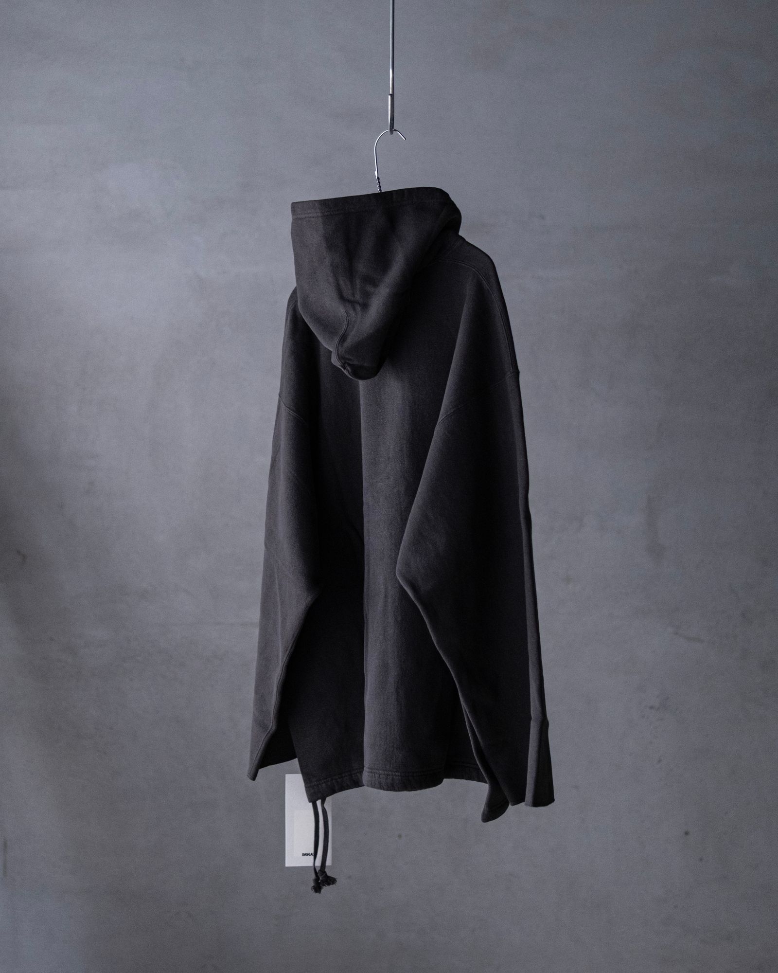 SWEAT HOODIE / Sumikuro