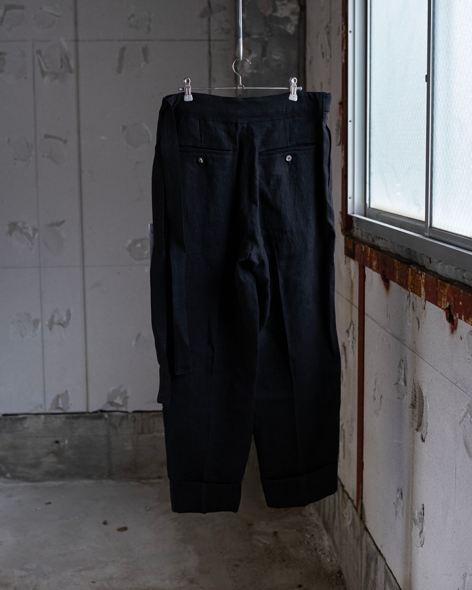 Linen Double Hem Pants with Matching Belt / Black