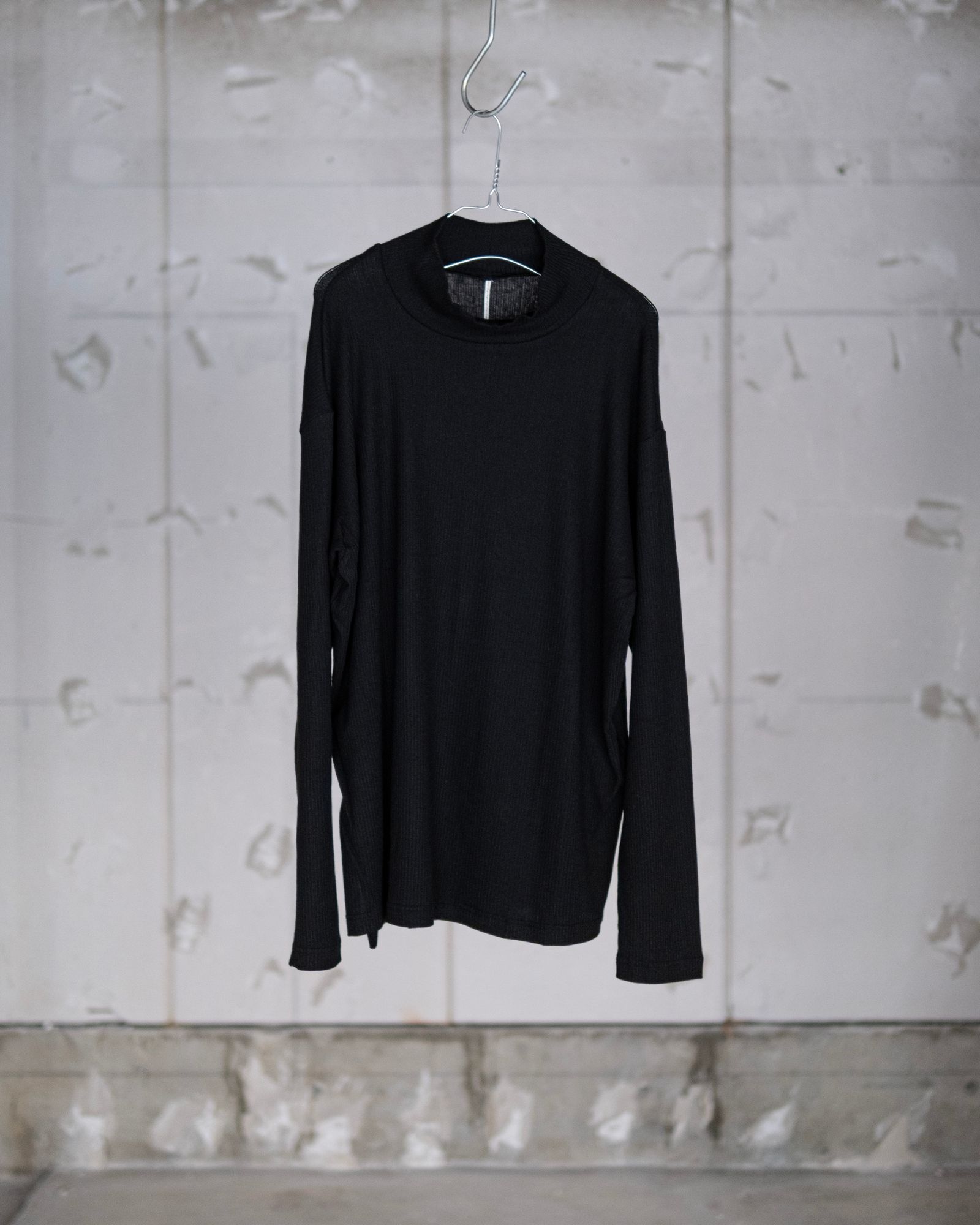 HIGH NECK LONG SLEEVE PULLOVER / BLACK