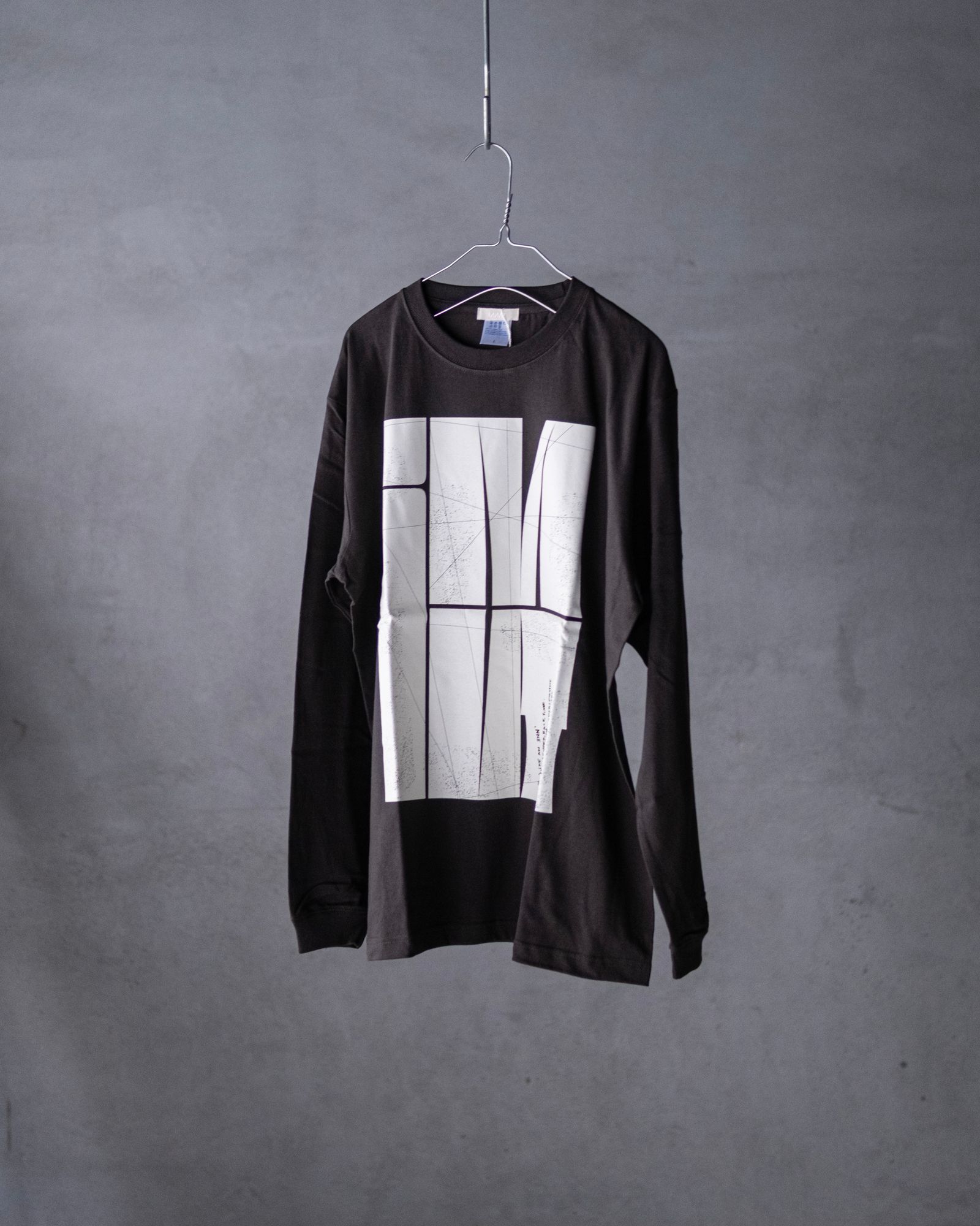 BLOCK LOGO LS TEE / Black