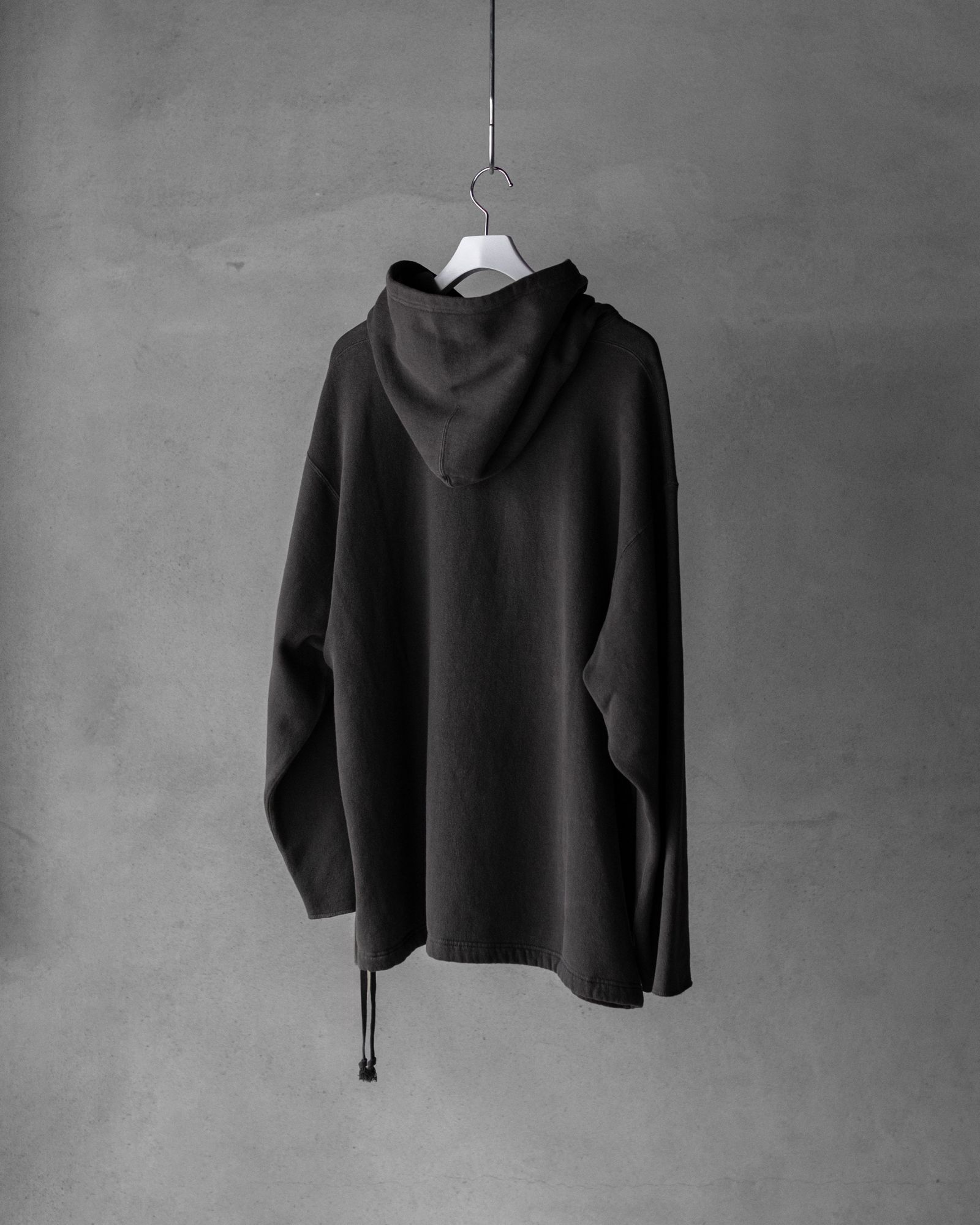 SWEAT HOODIE / Sumikuro
