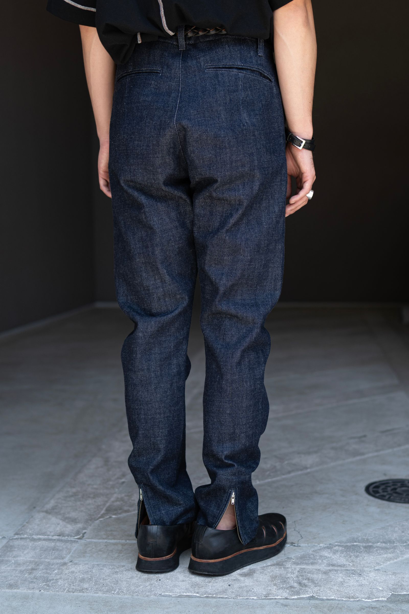 Three-D 12oz bottom / indigo