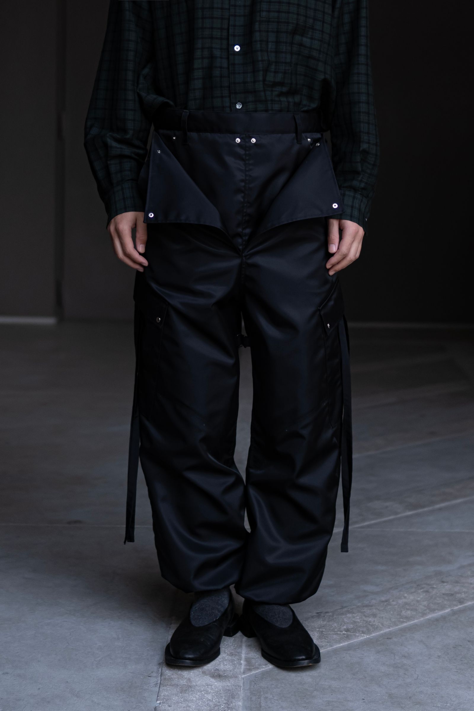 Nylon tech cargo pants