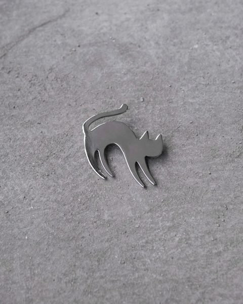 The Object Charm Brooch / Cat