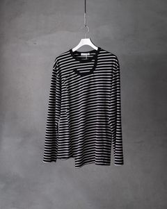 Docking Long T-Shirt / Black border