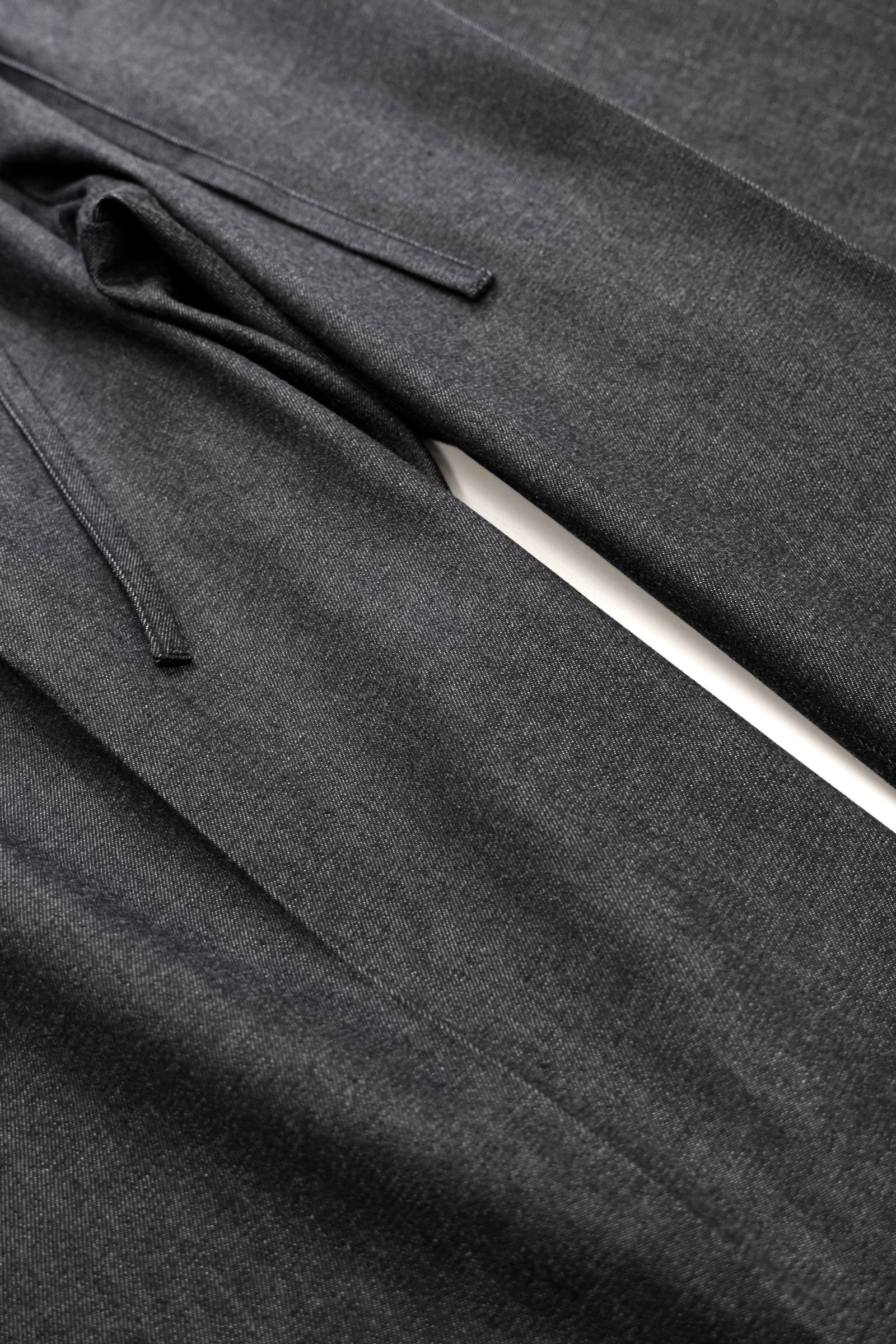 Blanc YM - Light Ounces Easy Pants / Navy | Retikle Online Store