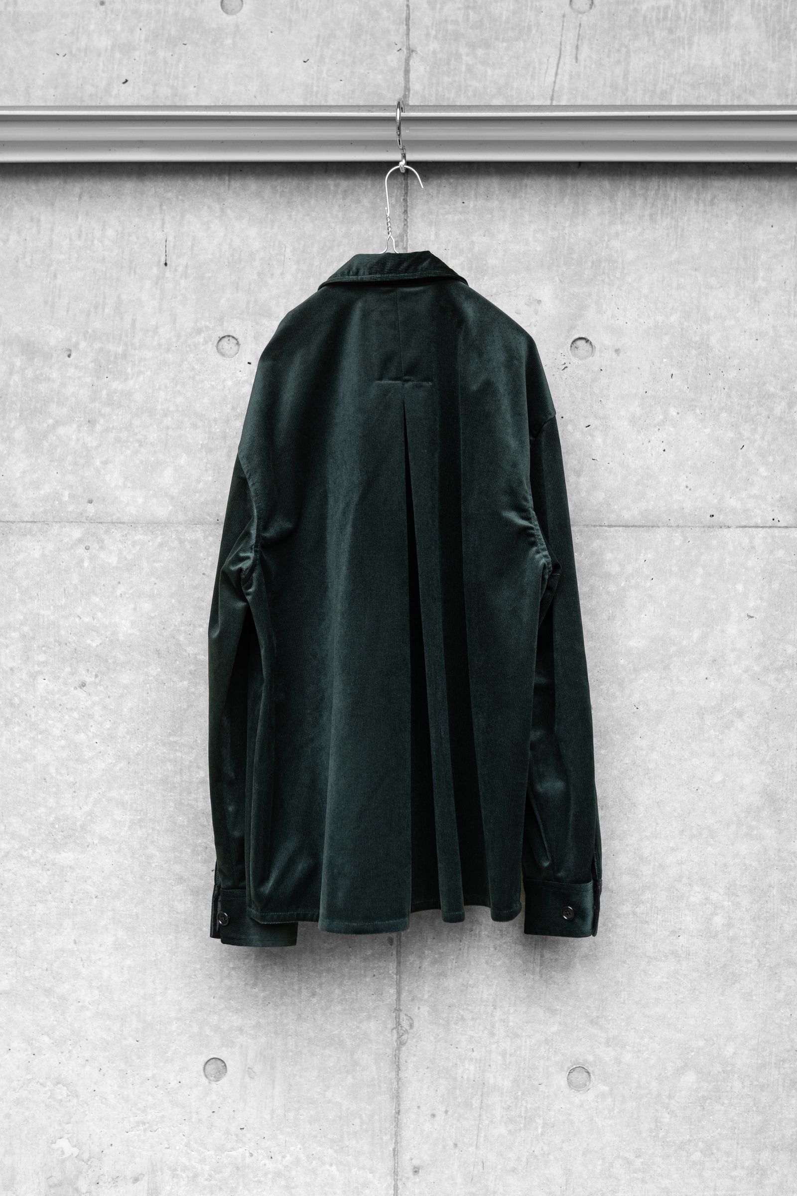 LUSTROUS CORDUROY SHIRT JACKET / GREEN