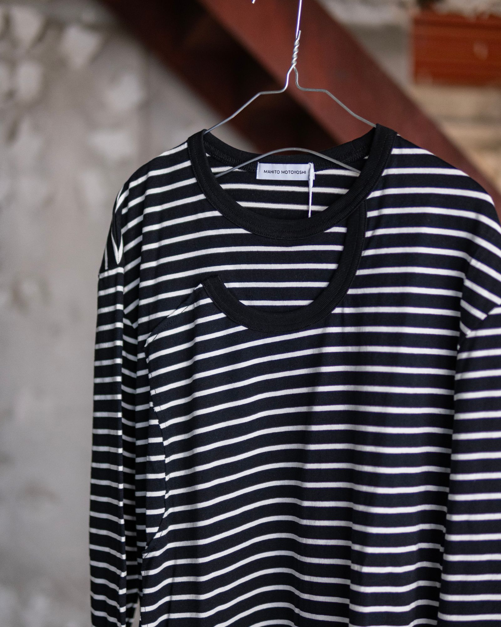 Docking Long T-Shirt / Black border