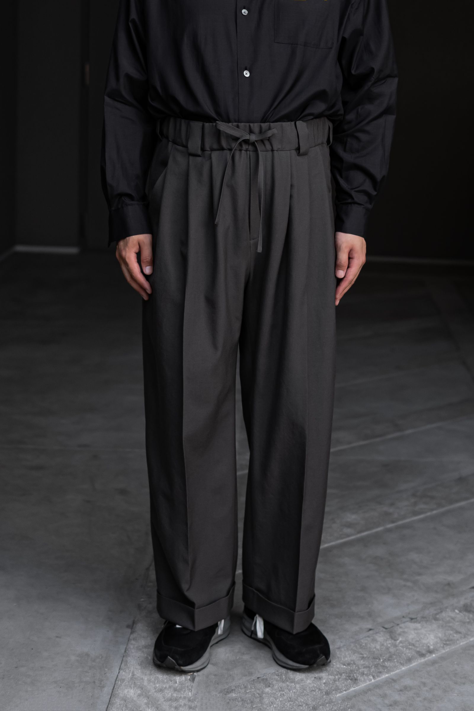 Blanc YM - Wide easy trousers / Gray | Retikle Online Store