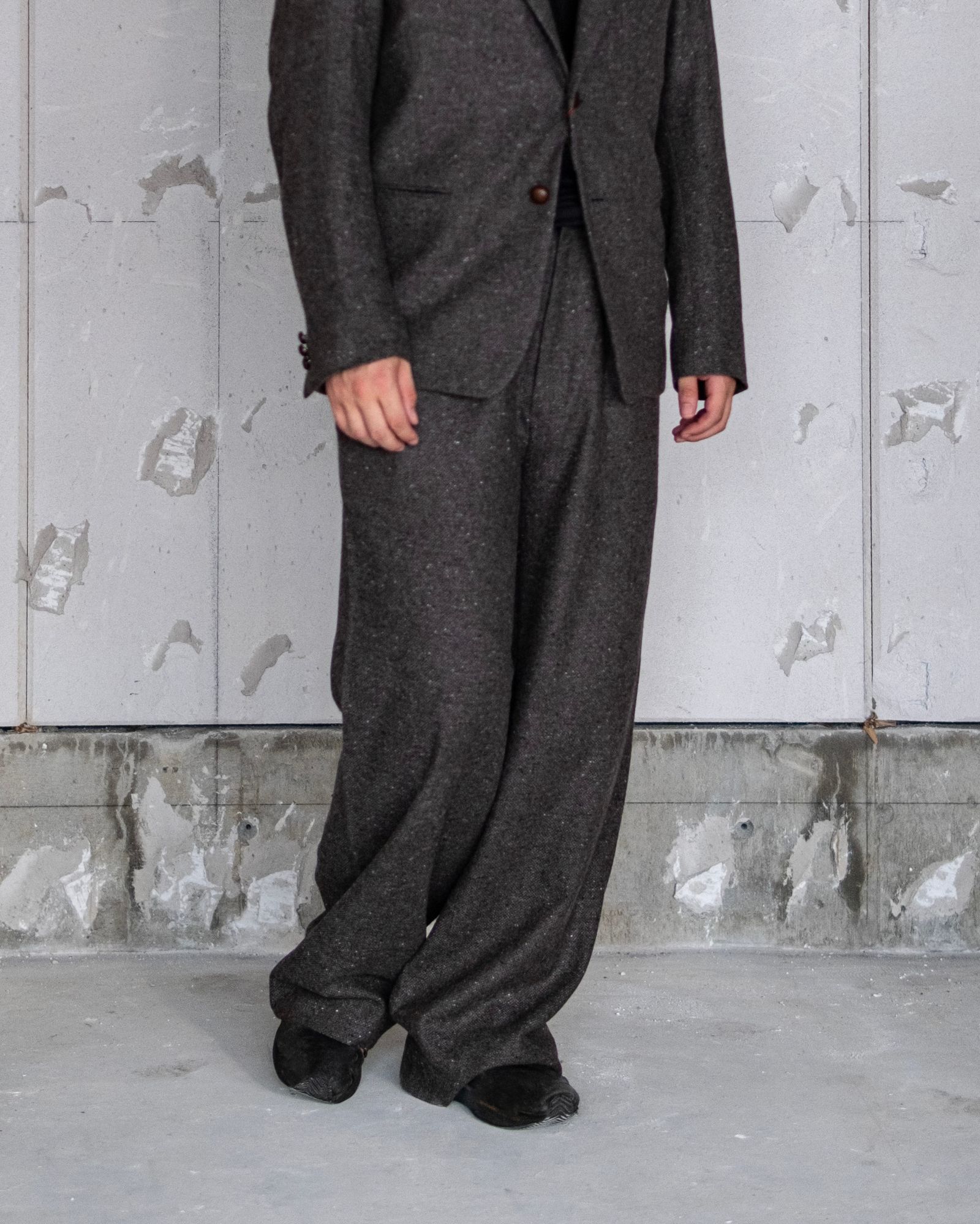 TUCKED BAGGY PANTS / MOCHA GREY