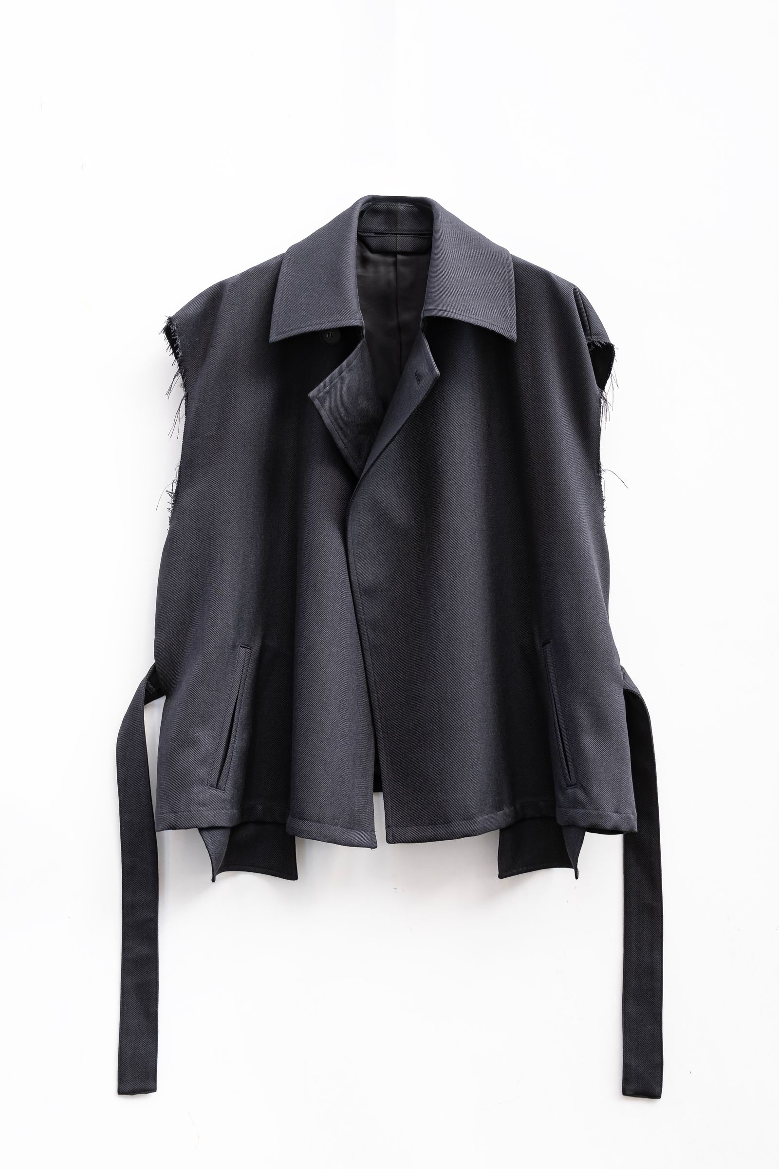 Blanc YM - Short Trench Vest / Blue-Black | Retikle Online Store