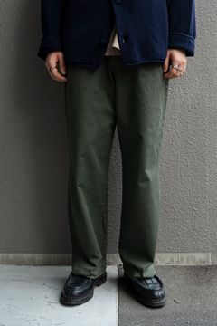 DRAGON TWILL 1TUCK WIDE PANTS / OLIVE
