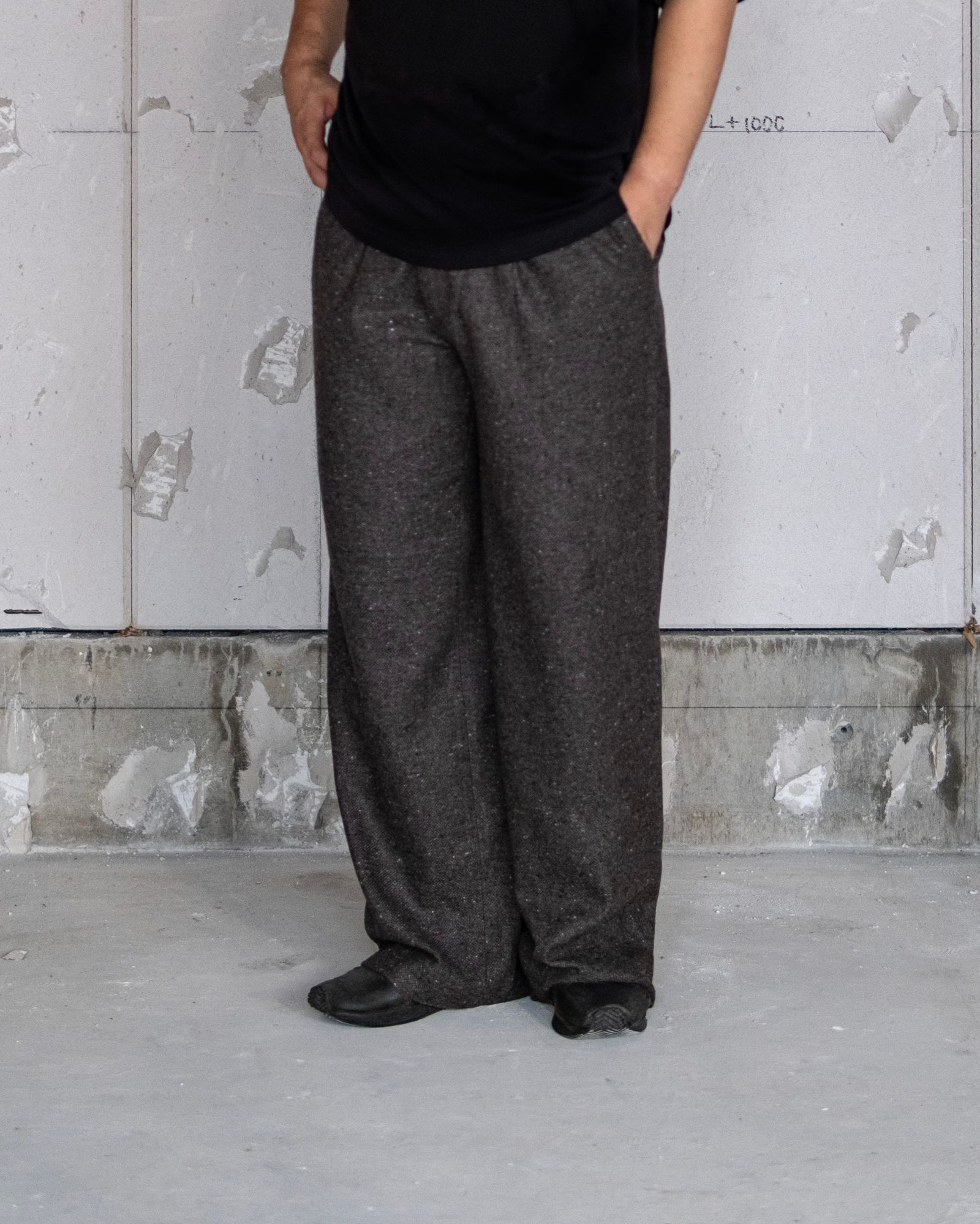 TUCKED BAGGY PANTS / MOCHA GREY
