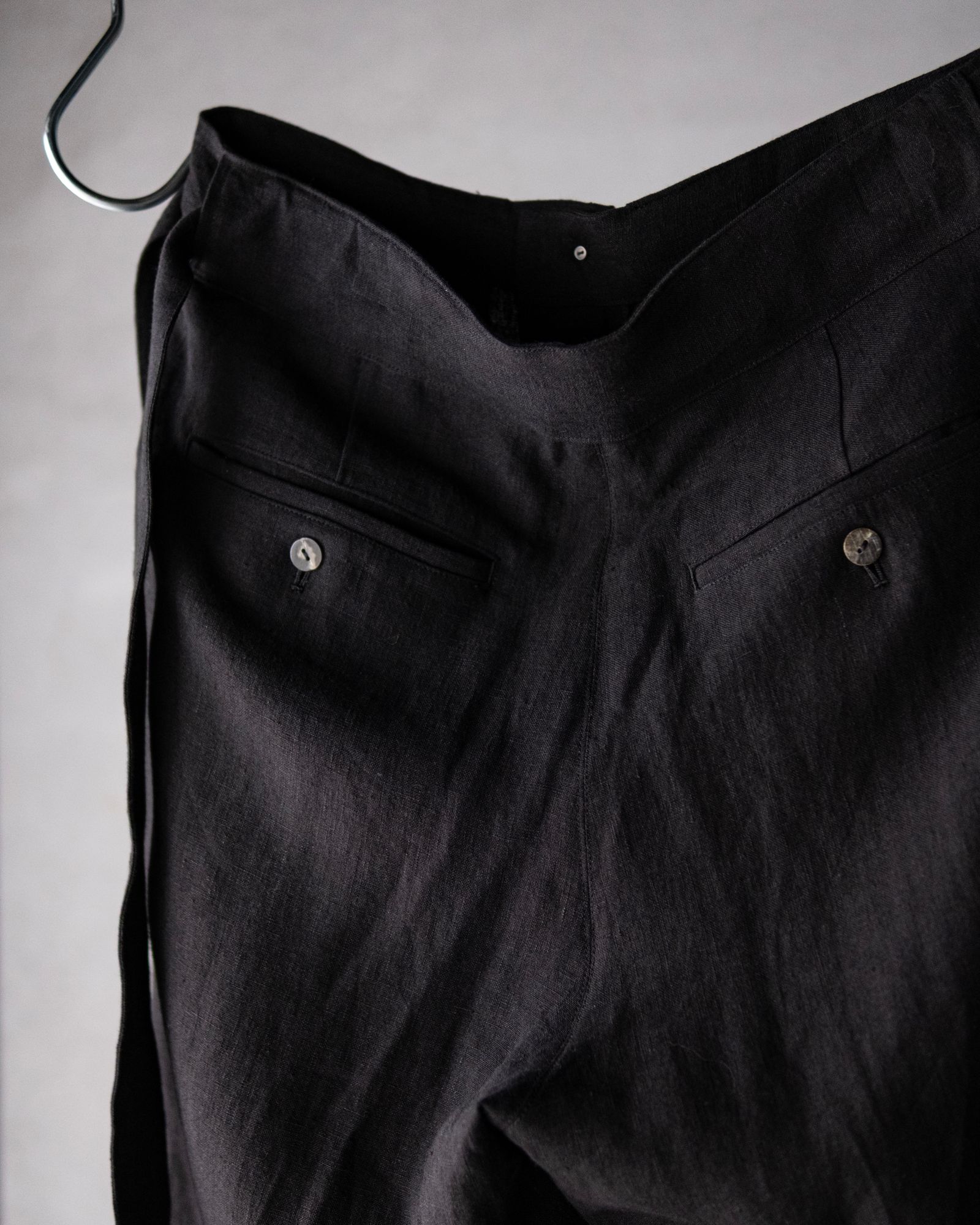 Linen Double Hem Pants with Matching Belt / Black