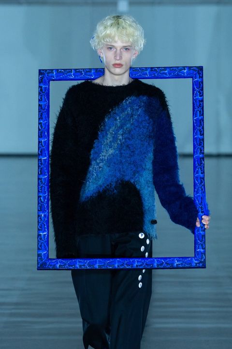 Sir, PENGUIN / DAWN BLACK