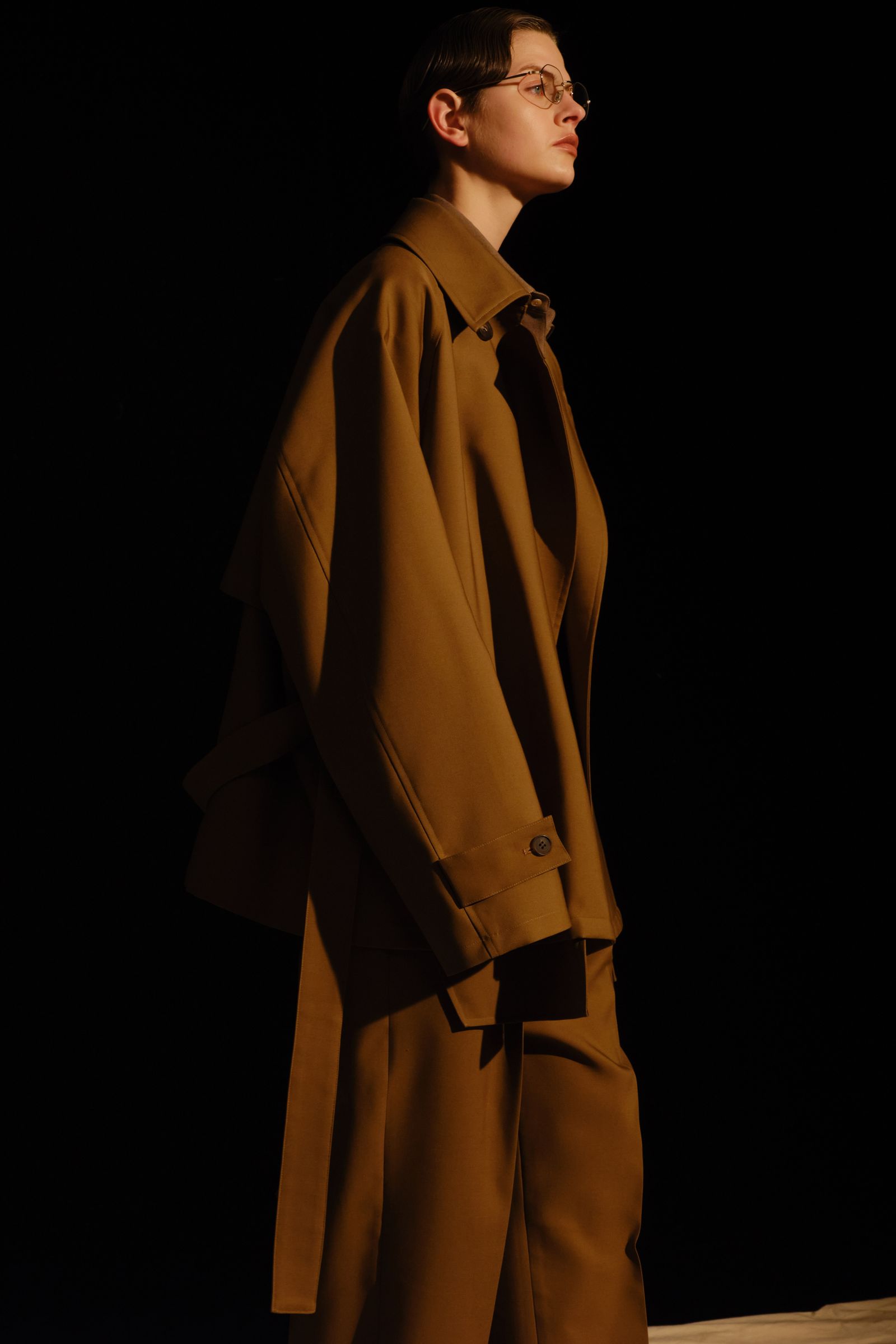 Blanc YM - Short trench coat / Brown | Retikle Online Store