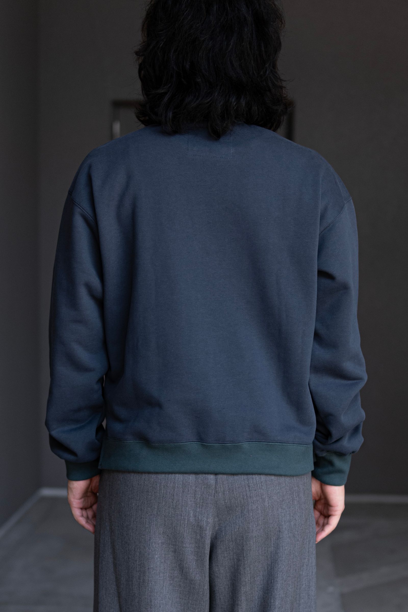 lapel design sweat shirt / green