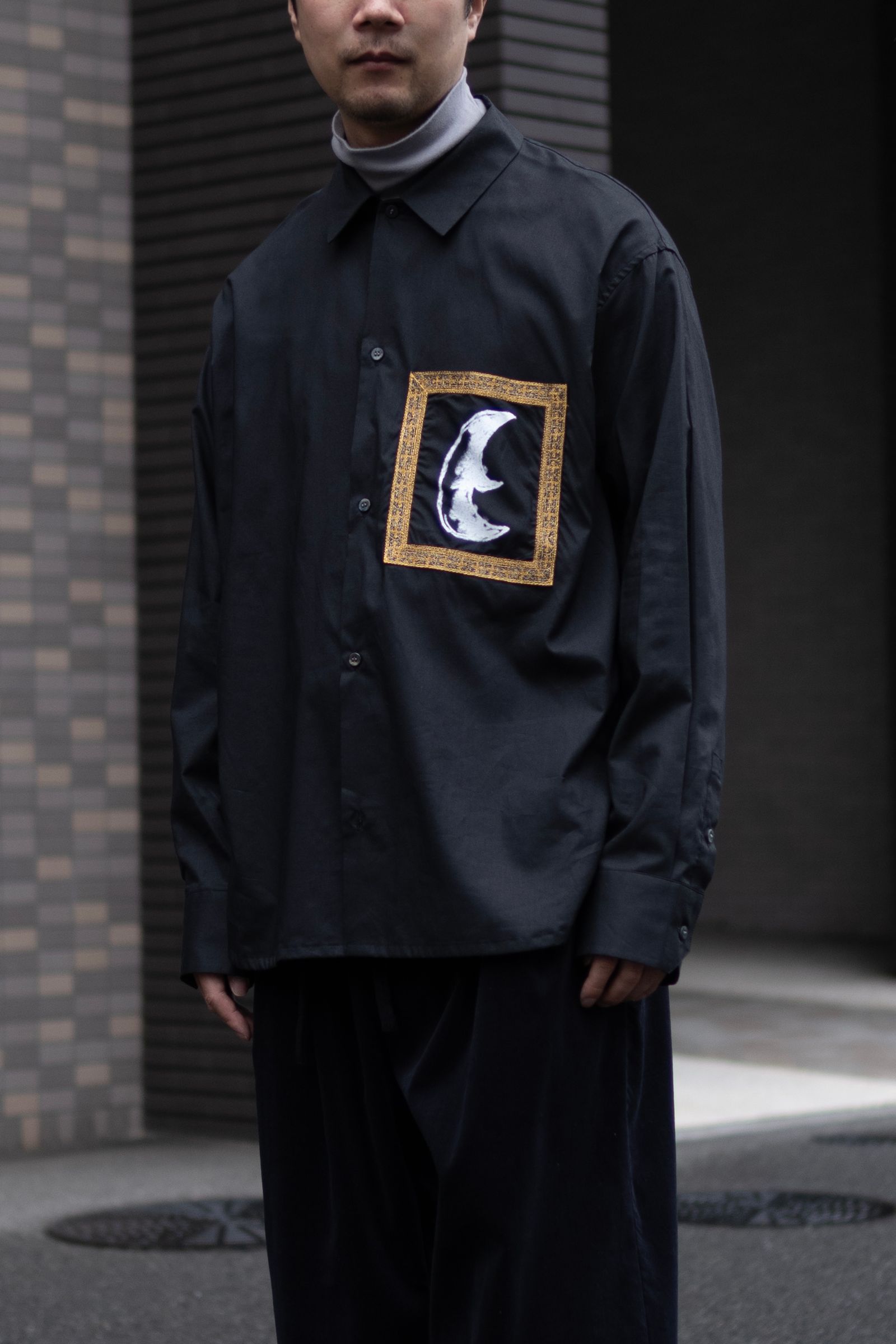 PICTURESQUE MOON SHIRT / COLOURLESS BLACK