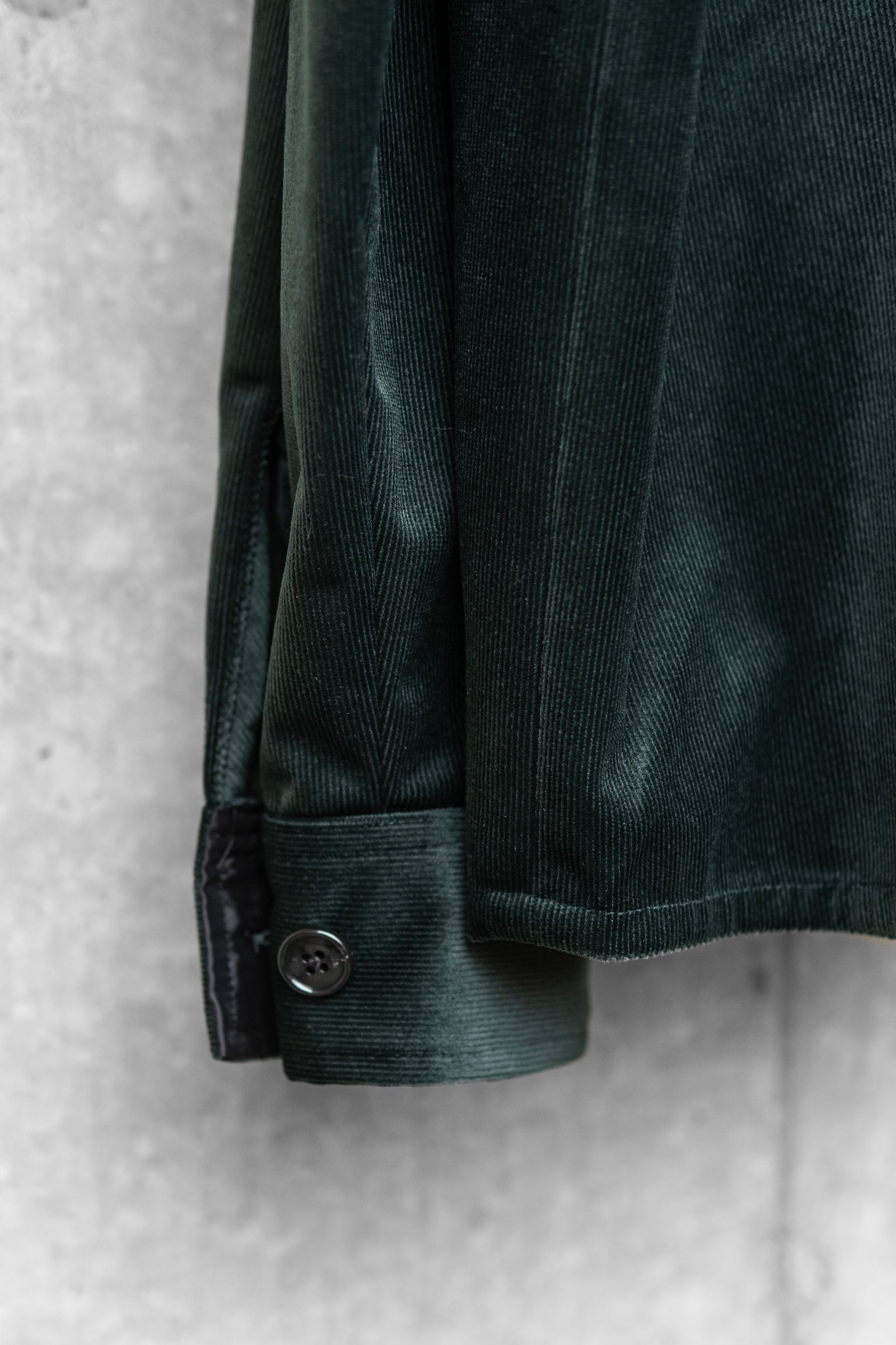 LUSTROUS CORDUROY SHIRT JACKET / GREEN
