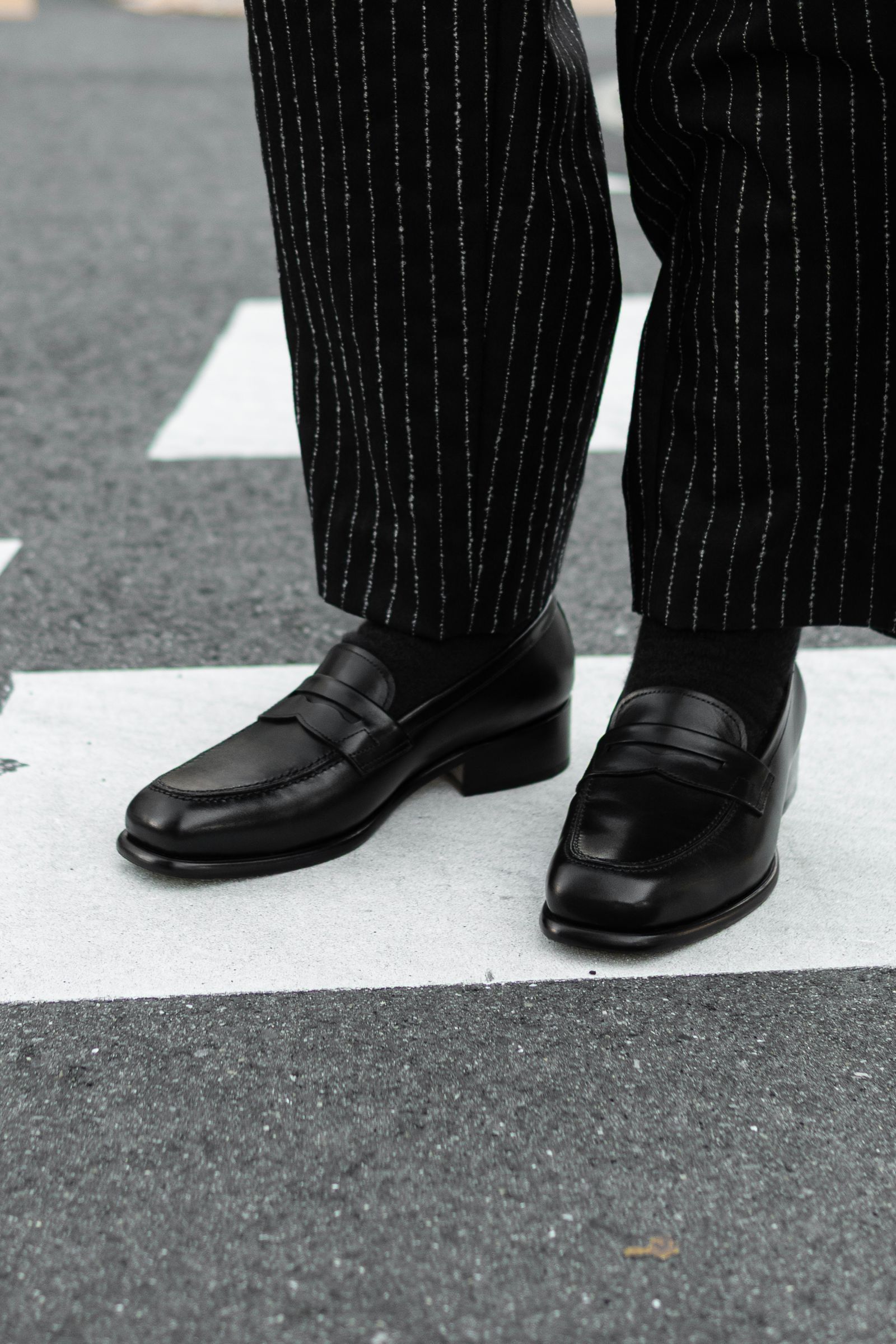 The second pair of loafers / Black