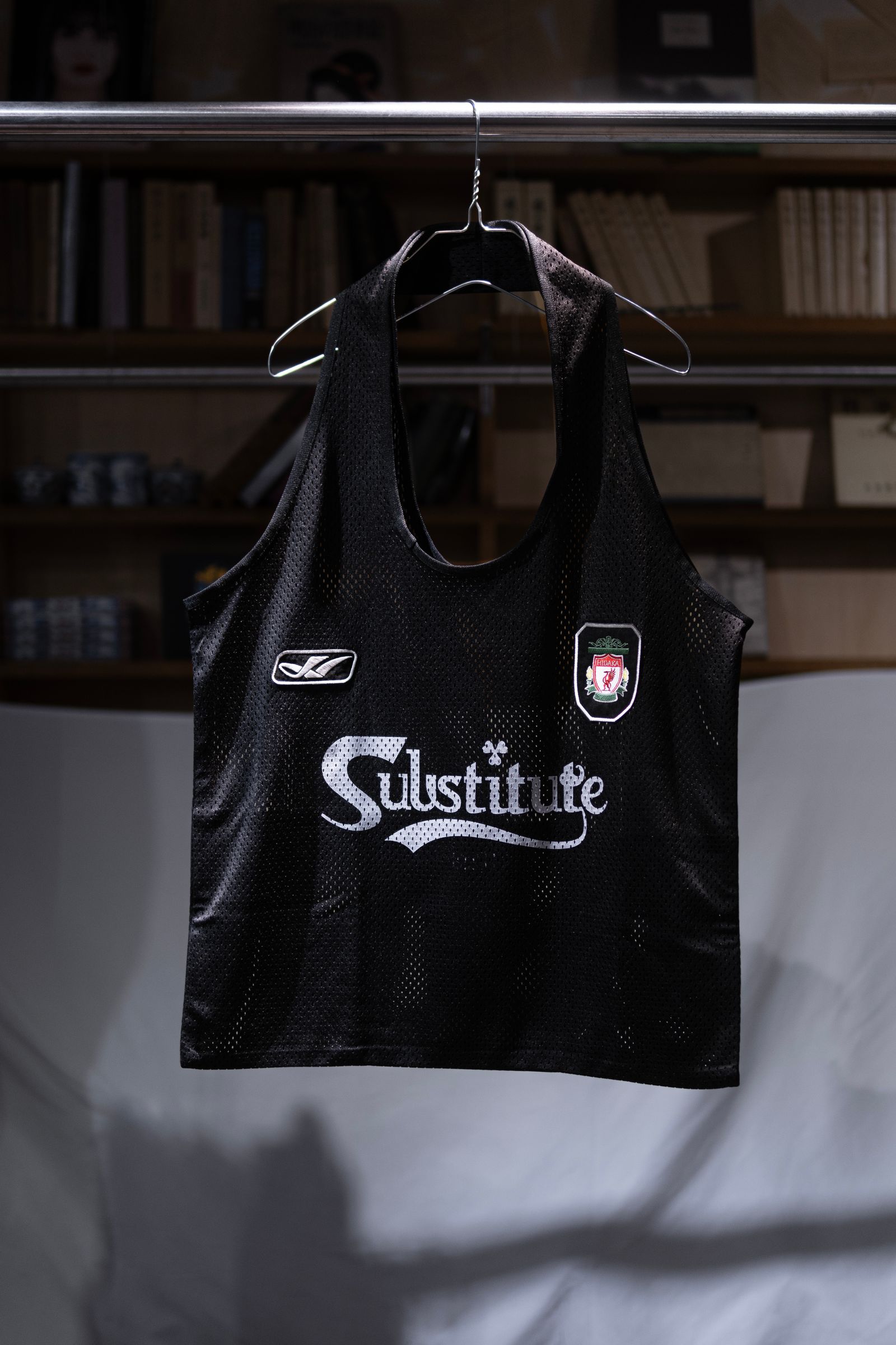 "SUBSTITUTE" BIB TOTE / BLACK