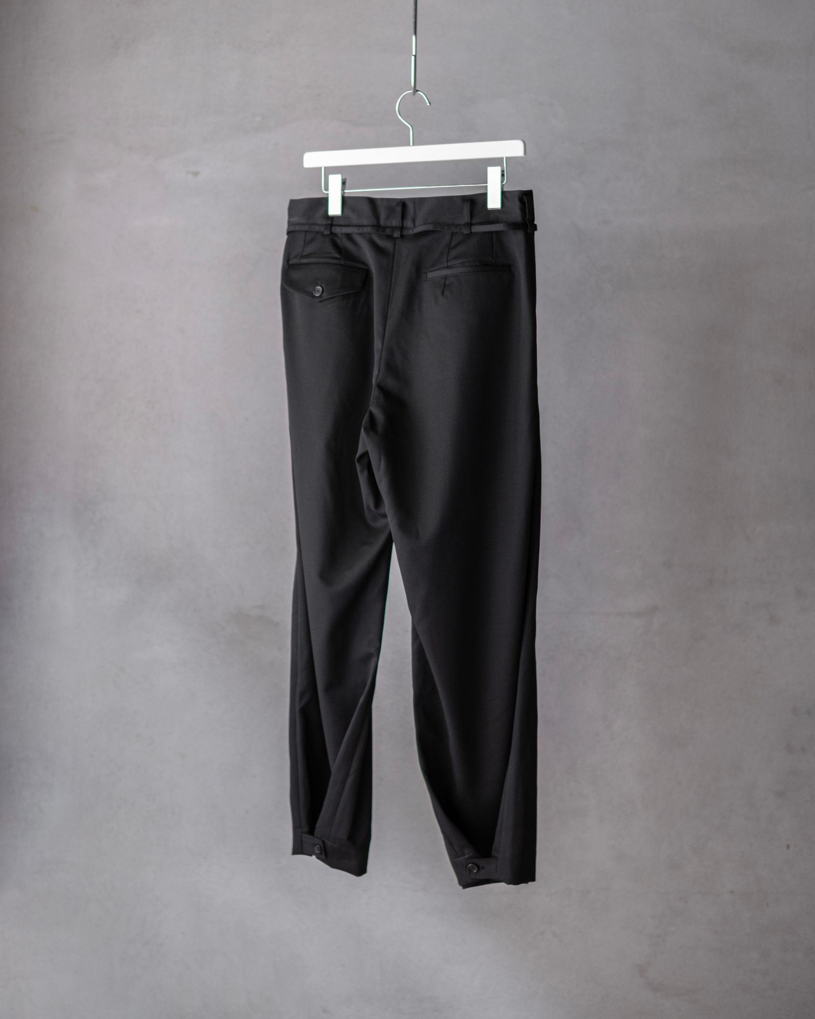 3-Tuck Wide Slacks / Black