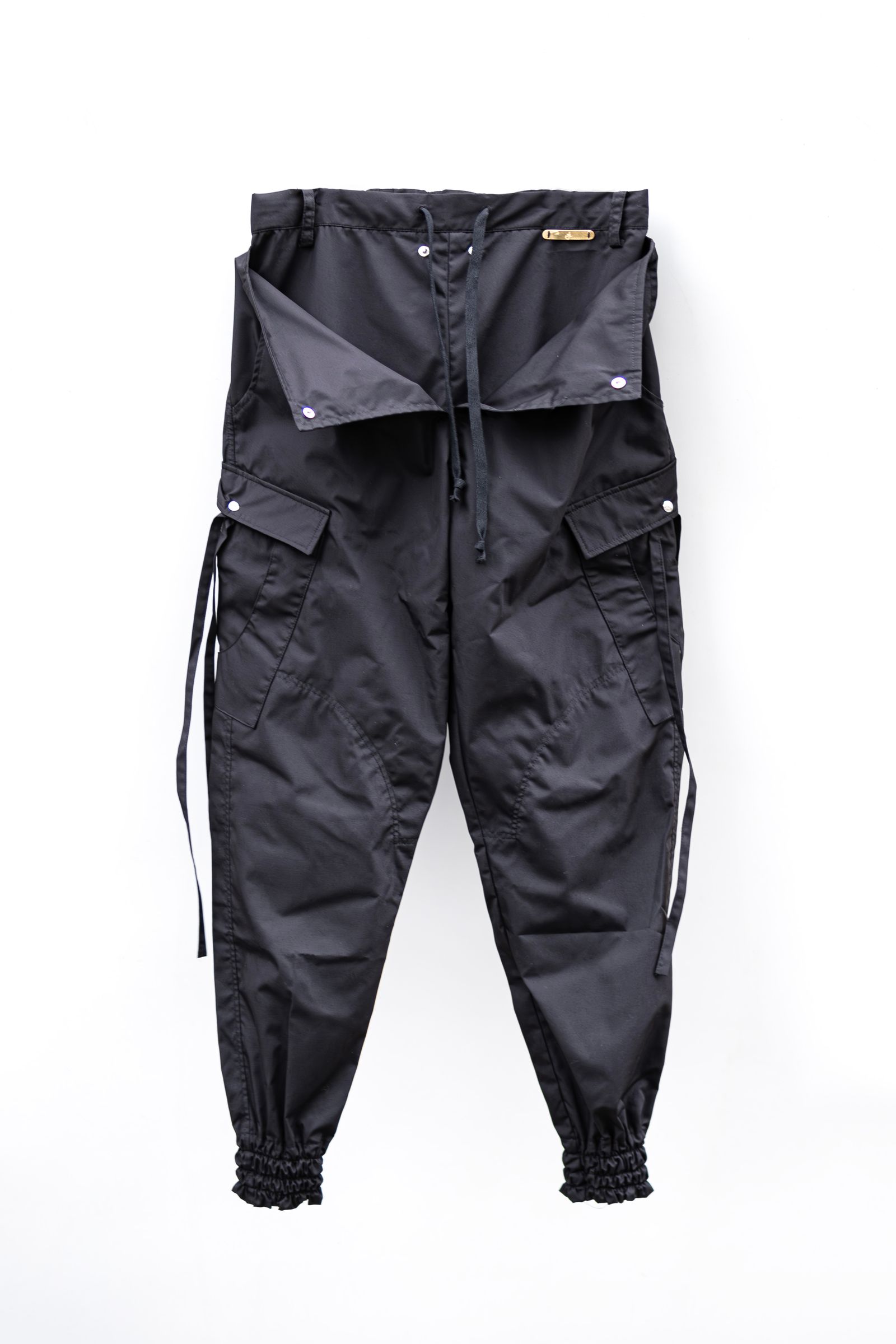tech cargo pants / black