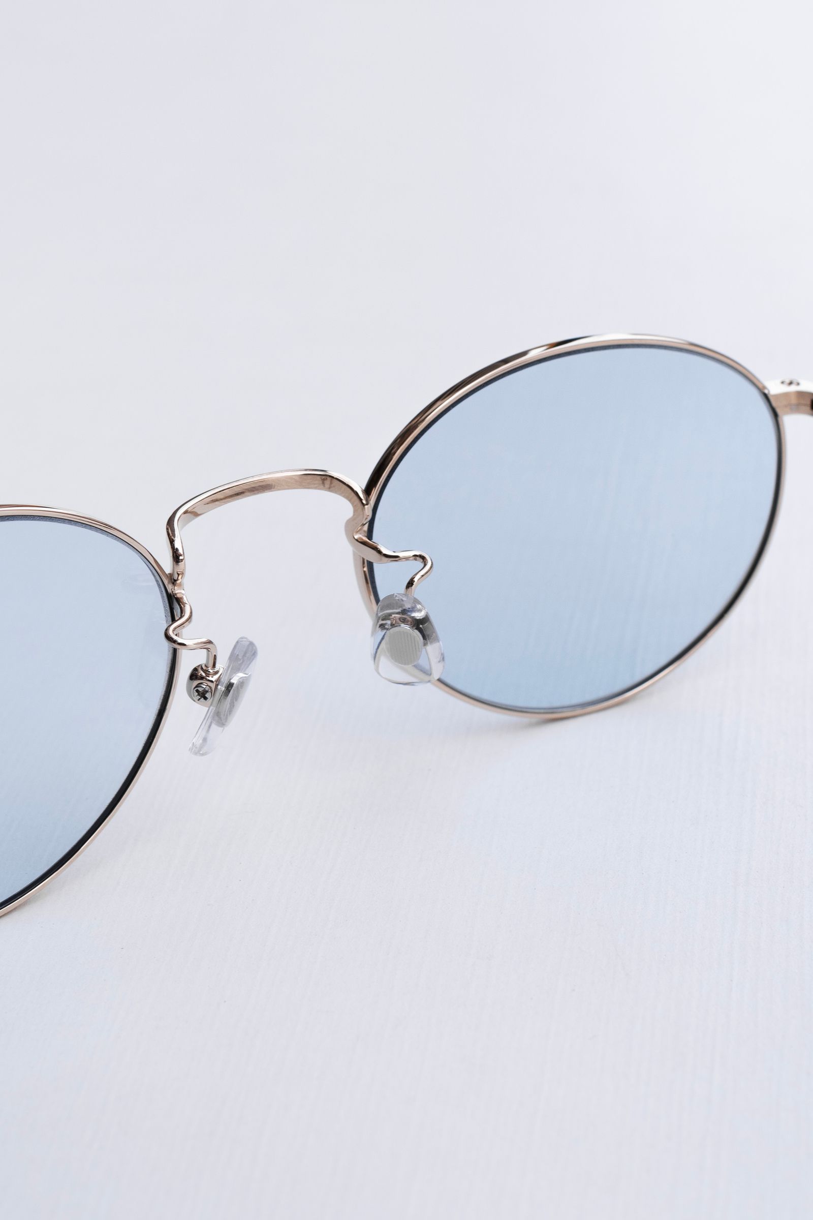 Cyan / WHITE GOLD【BLUE LENS】
