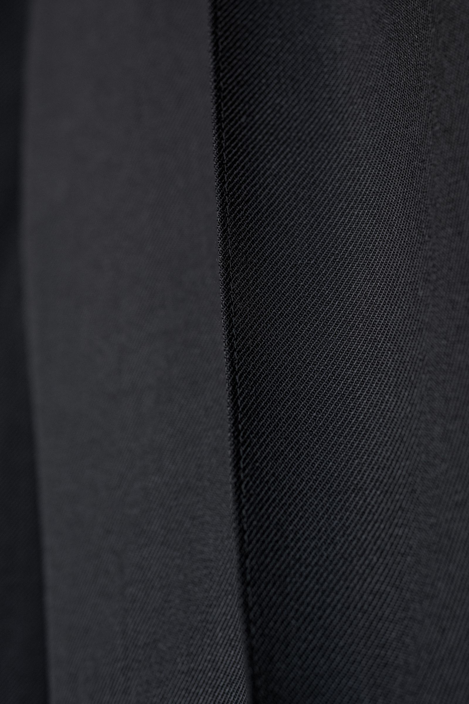 "REL" WOOL POLYESTER TWILL / BLACK